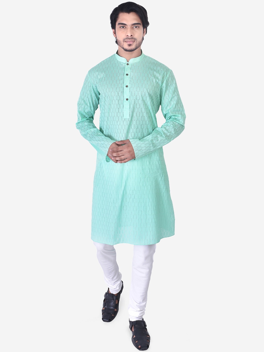 

Manthan Men Sea Green & Black Geometric Embroidered Kurta