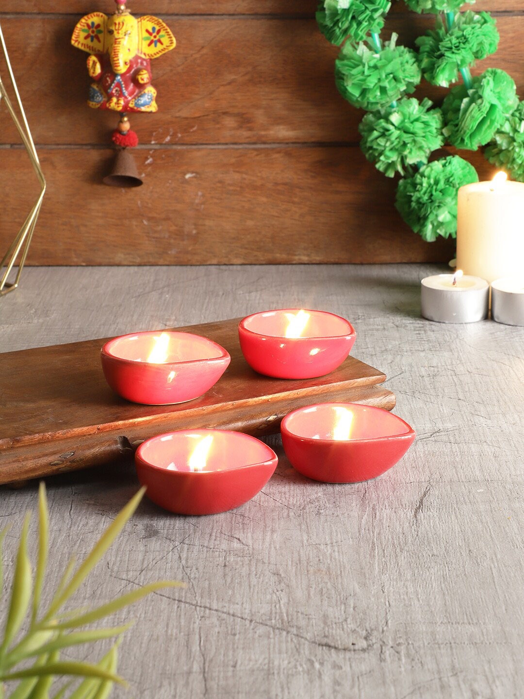 

MIAH Decor Set of 4 Red Traditional Ceramic Diyas