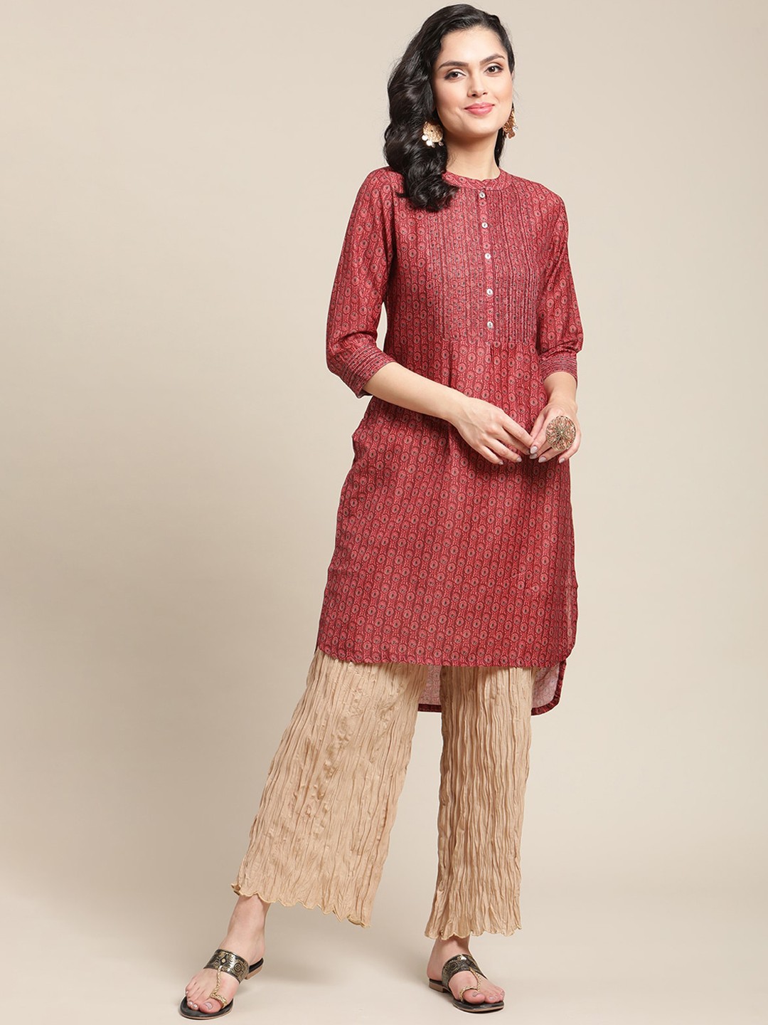 

Varanga Women Brown & Blue Floral Printed Kurta