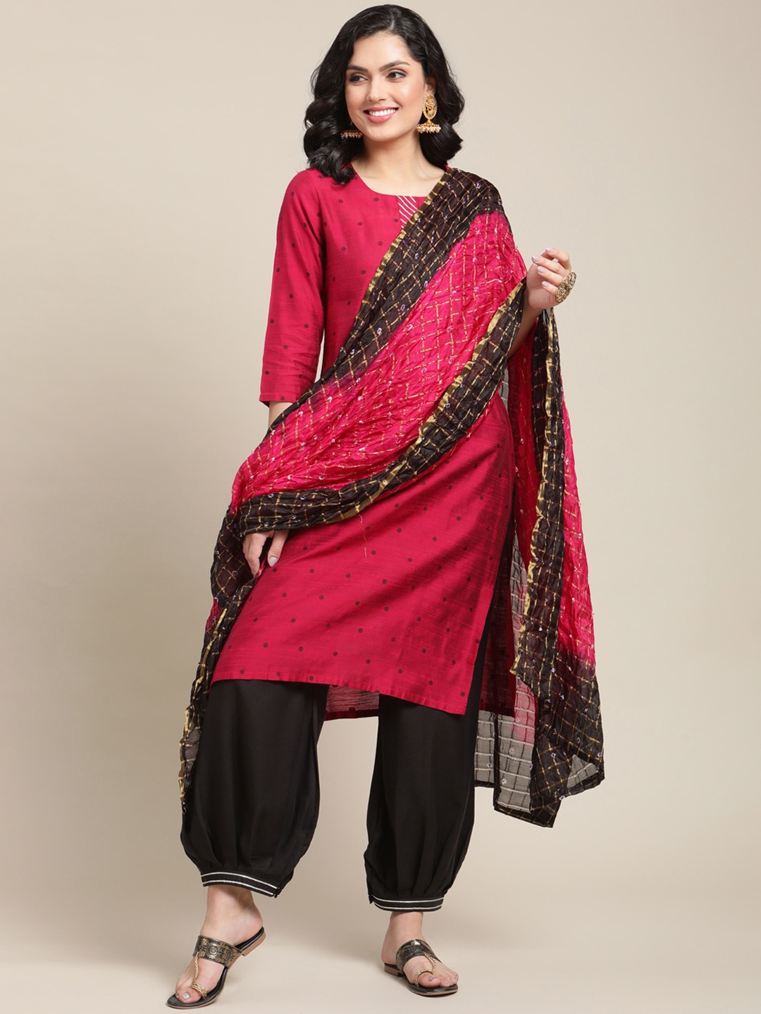 

Varanga Women Magenta Printed Regular Gotta Patti Kurta with Salwar & With Dupatta