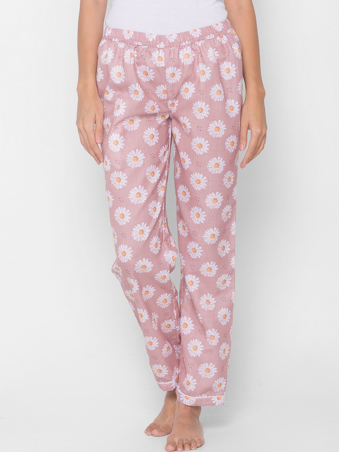 

FashionRack Women Pink & White Floral Printed Lounge Pants