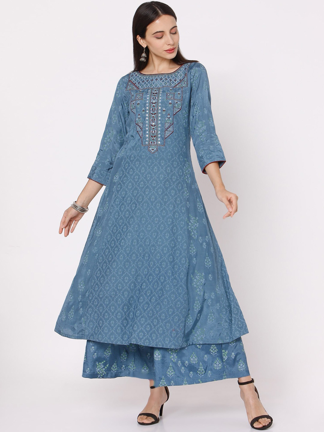 

Ojas Designs Women Blue Ethnic Motifs Printed Thread Work Kurta with Palazzos