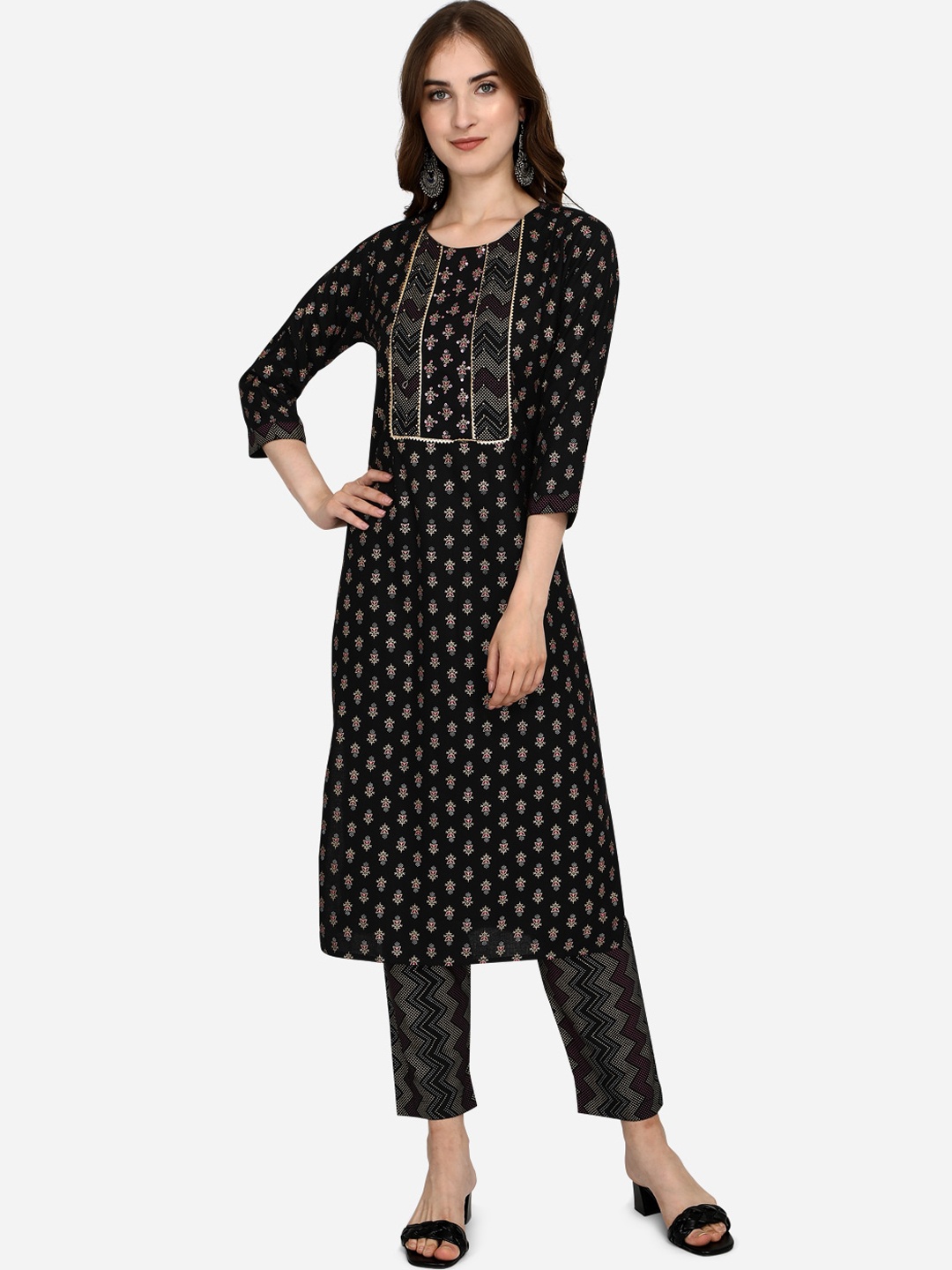 

RAISIN Women Black Floral Printed Regular Liva Kurta with Trousers