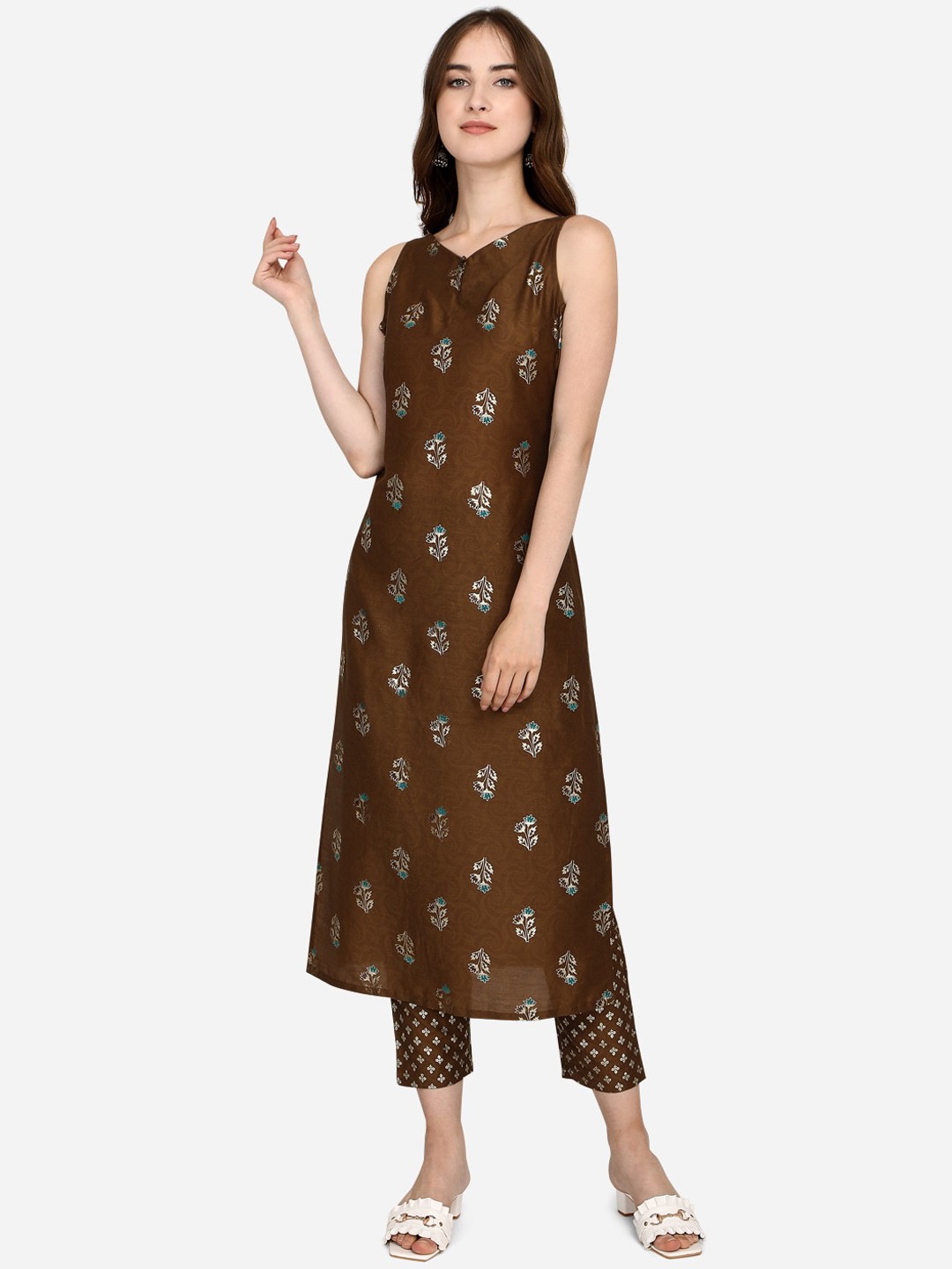 

RAISIN Women Brown Ethnic Motifs Printed Regular Kurta with Trousers