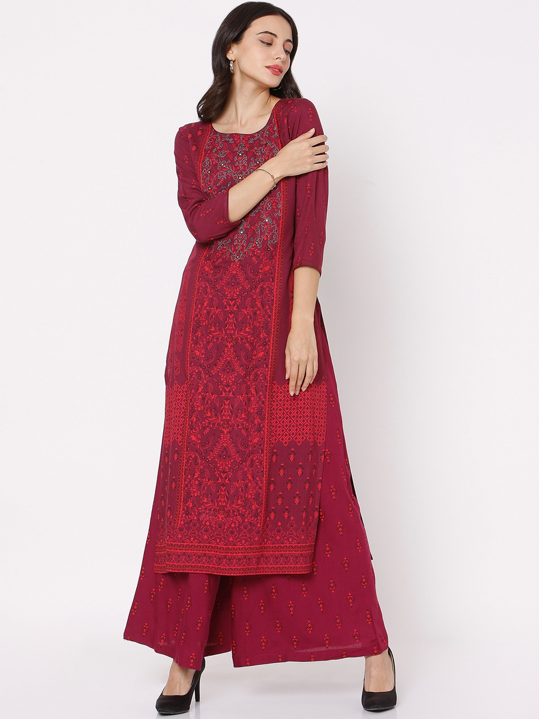 

Ojas Designs Women Red Ethnic Motifs Printed Regular Kurta with Palazzos