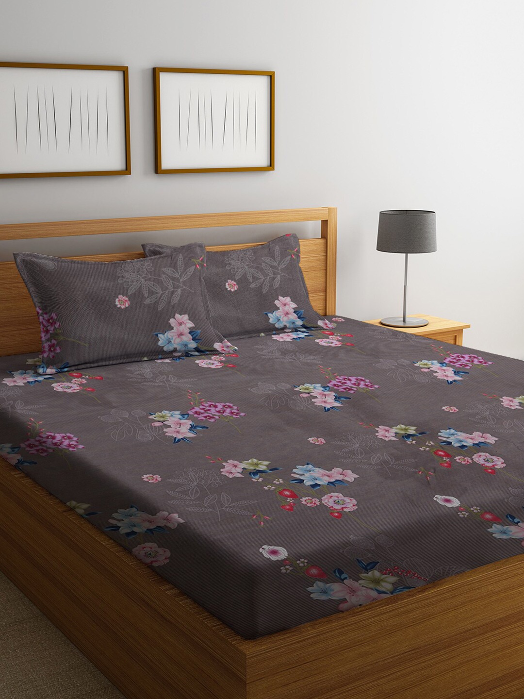 

Home Sizzler Grey Floral Printed 144 TC 1 Queen Bedsheet with 2 Pillow Covers