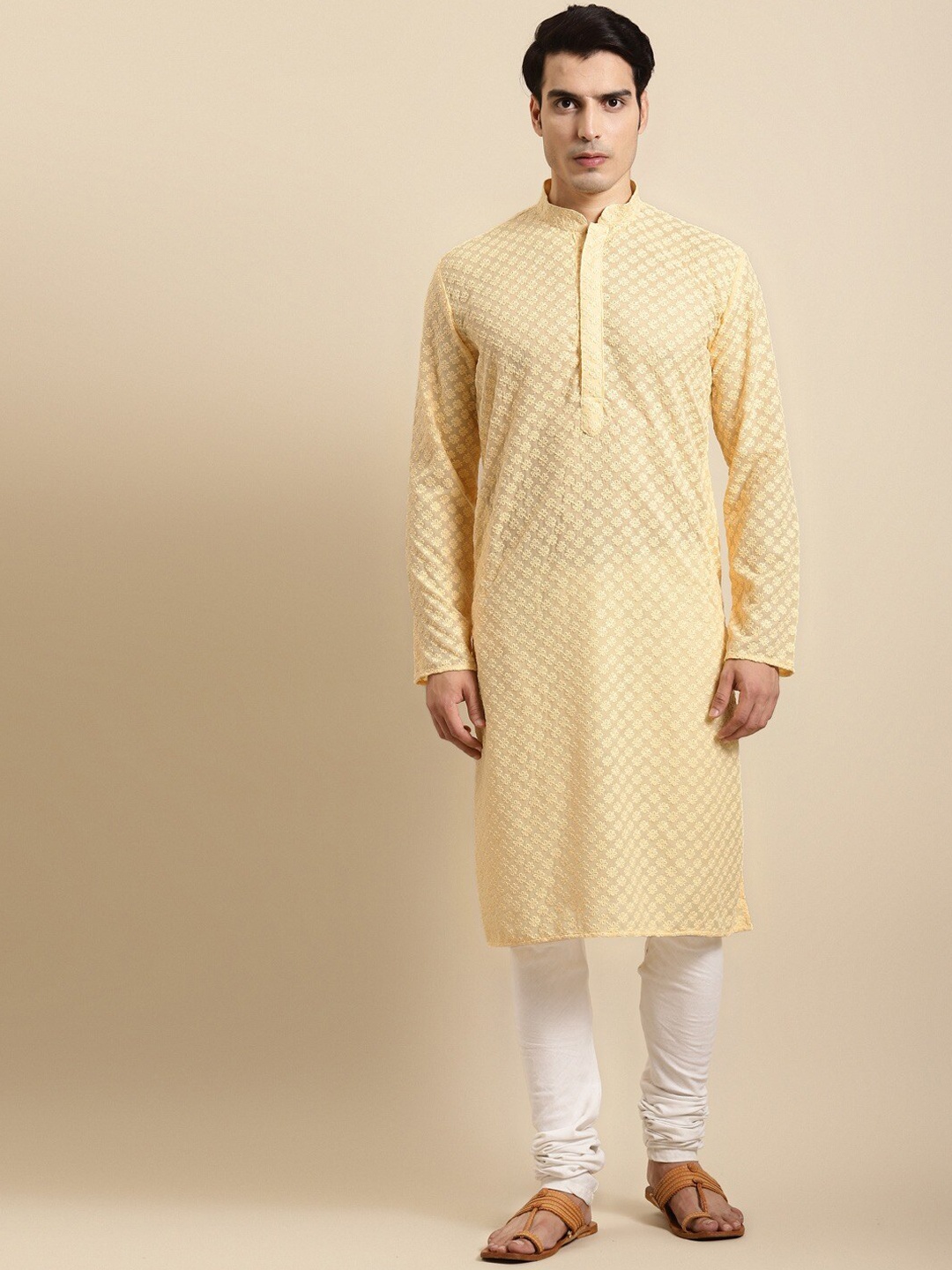 

RAJUBHAI HARGOVINDAS Men Off White Regular Pure Cotton Kurta with Churidar