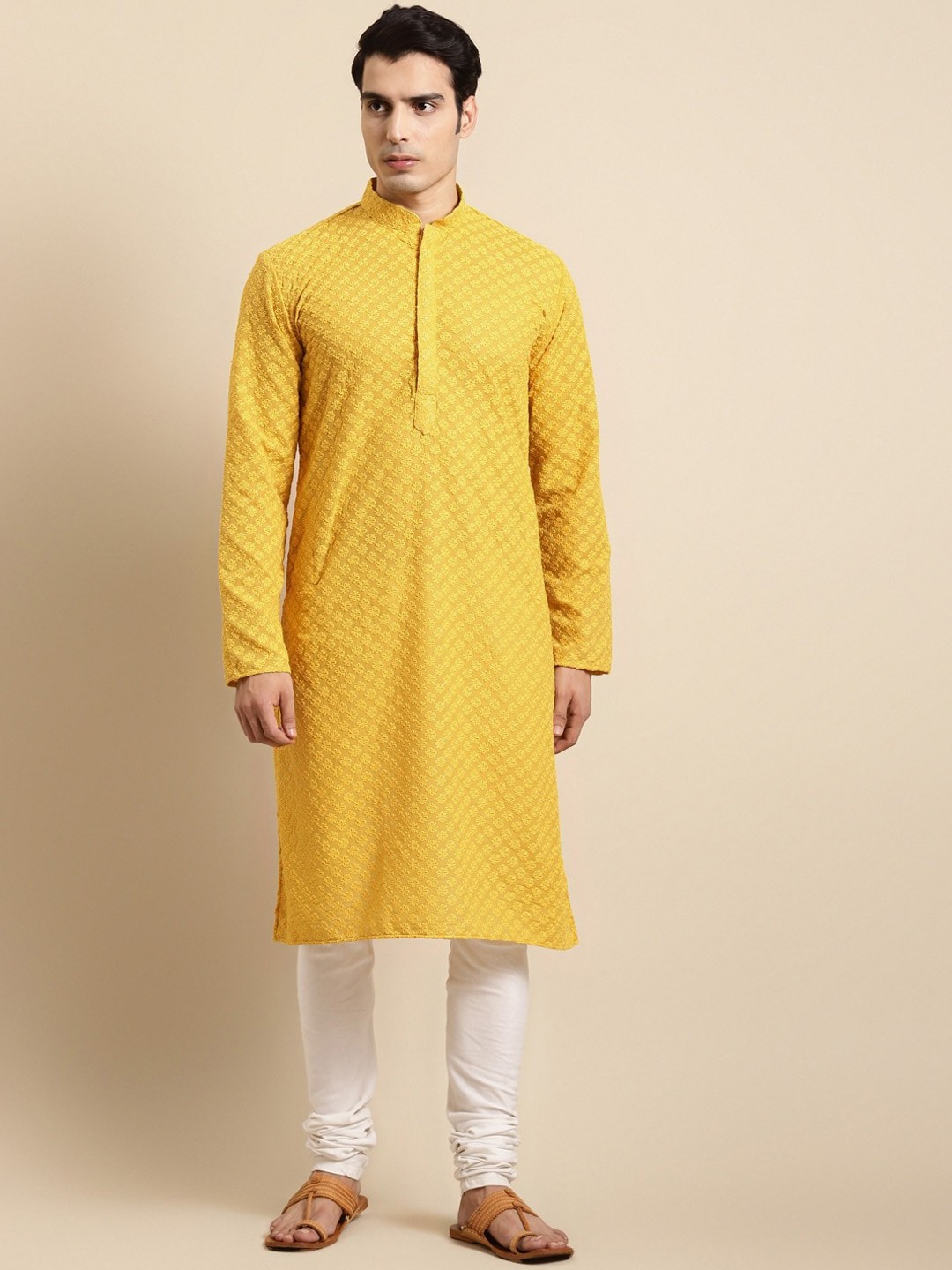 

RAJUBHAI HARGOVINDAS Men Yellow & White Embroidered Chikankari Cotton Kurta with Pyjamas