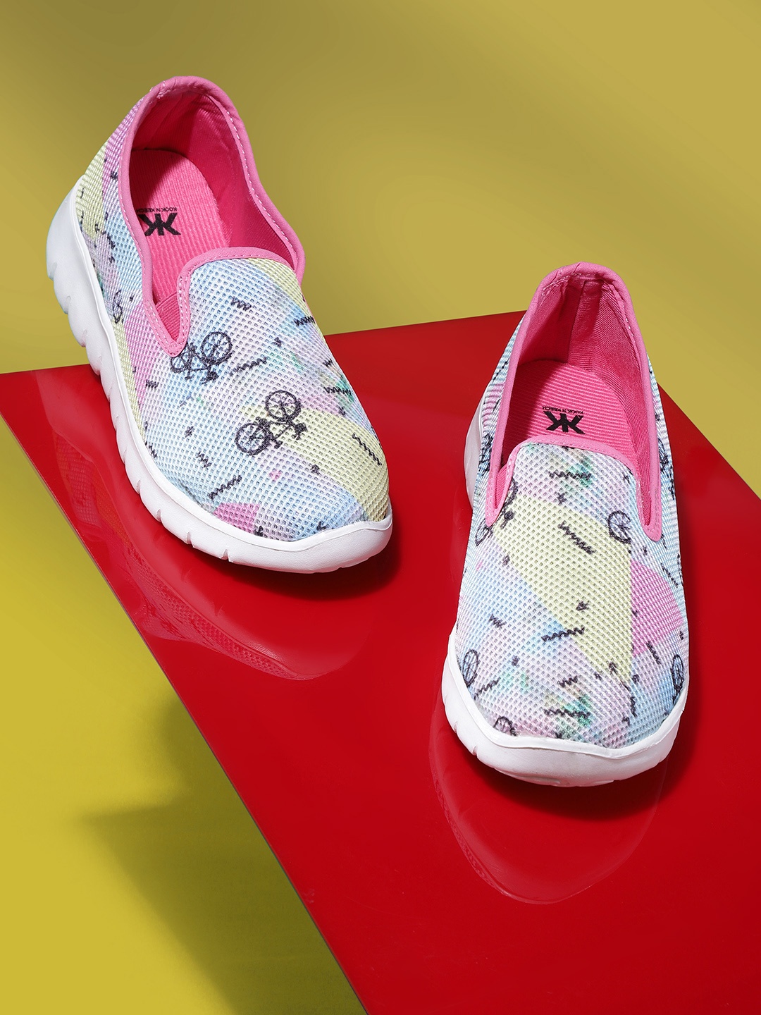 

Kook N Keech Women Pink & Blue Conversational Print Slip-On Sneakers