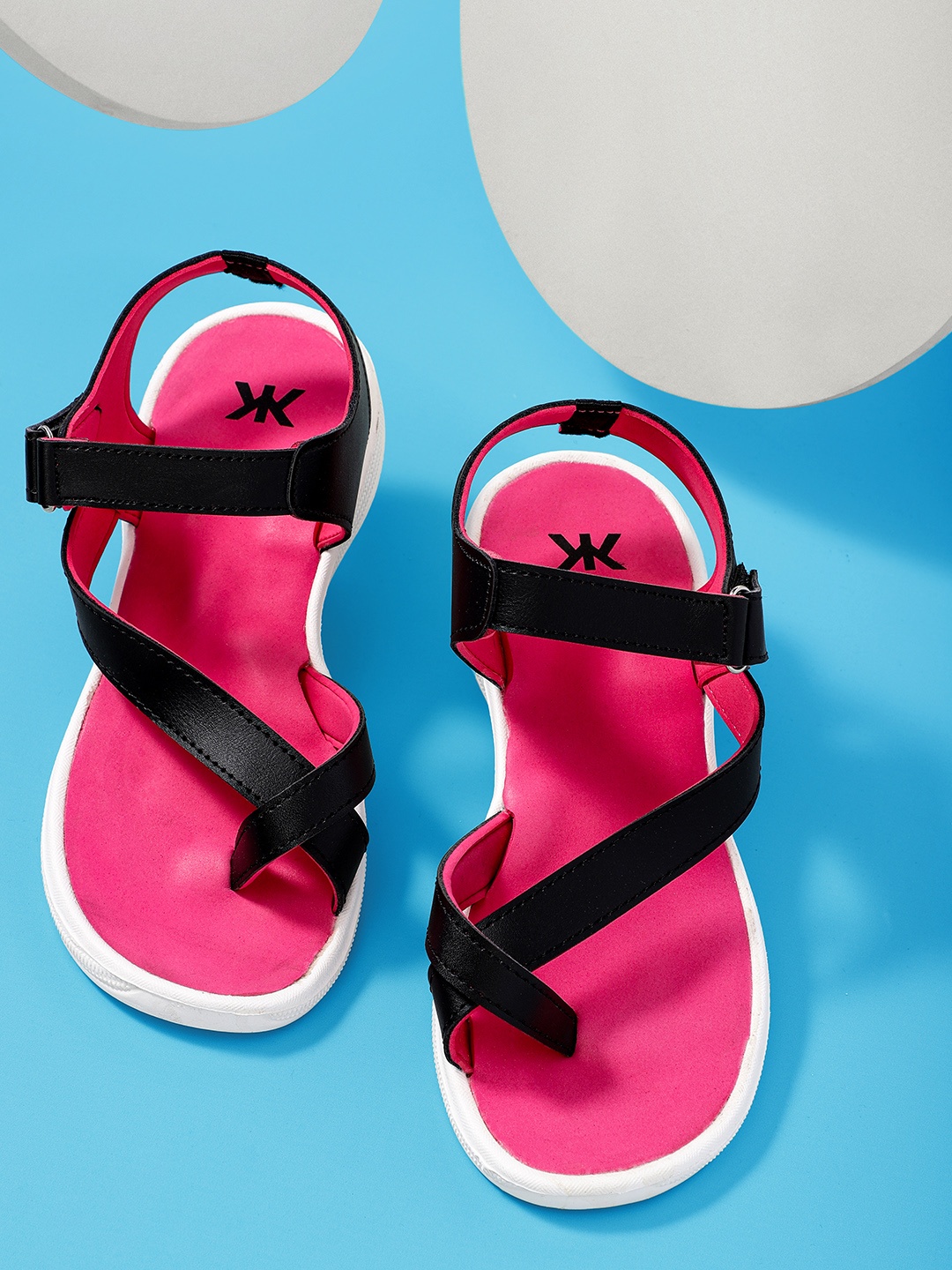 

Kook N Keech Women Black Solid One Toe Sports Sandals