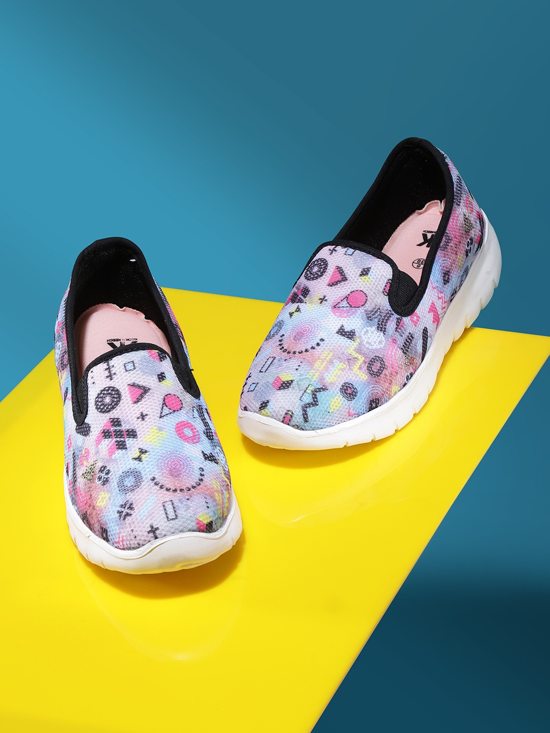 

Kook N Keech Women Pink & Black Printed Slip-On Sneakers