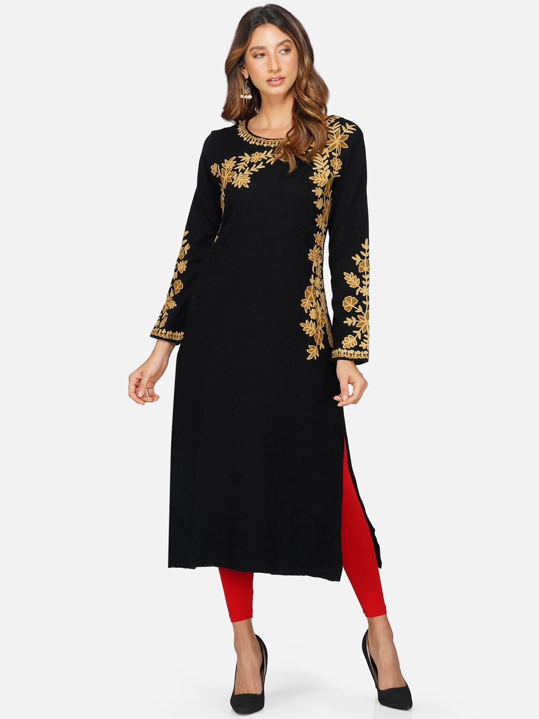 

FABNEST Women Black Embroidered Kurta