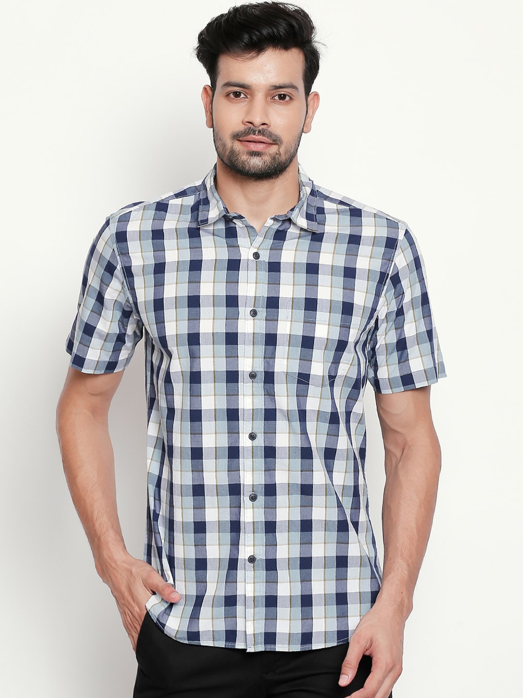 

BYFORD by Pantaloons Men Grey & Blue Gingham Checked Casual Shirt