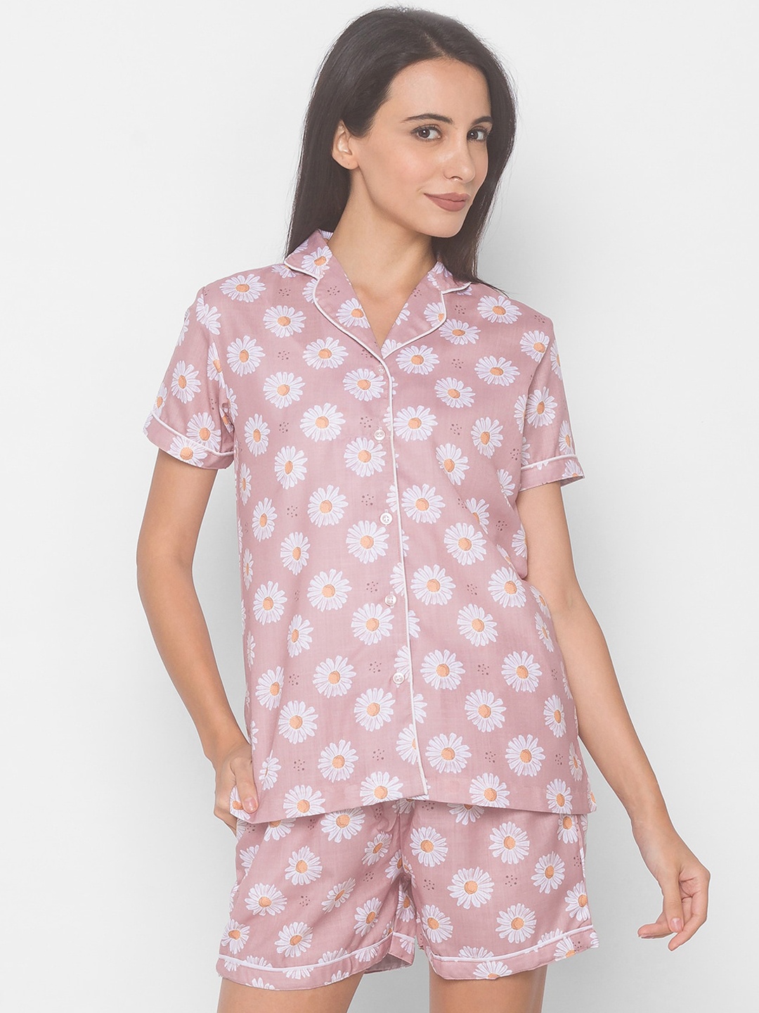 

FashionRack Women Pink & White Floral Printed Pure Cotton Night Suit