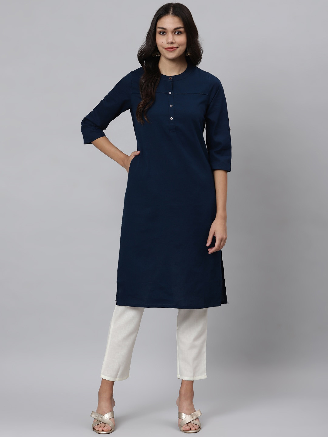 

Os Women Navy Blue Kurta