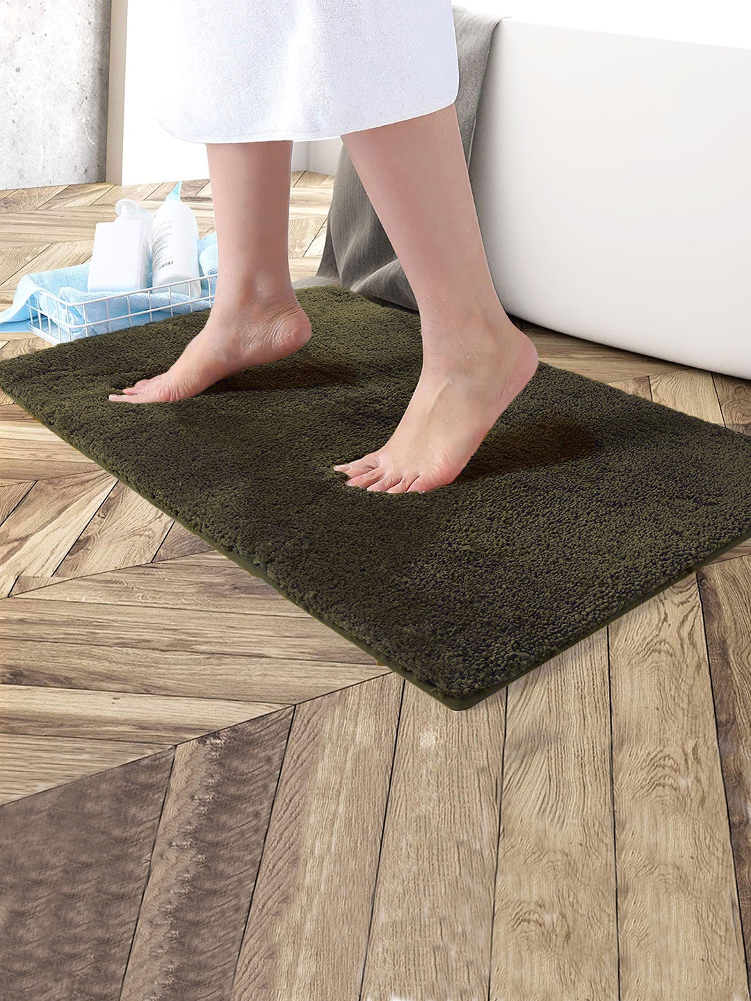 

LUXEHOME INTERNATIONAL Olive Green Solid Anti-Skid Bath Rug, Coffee brown