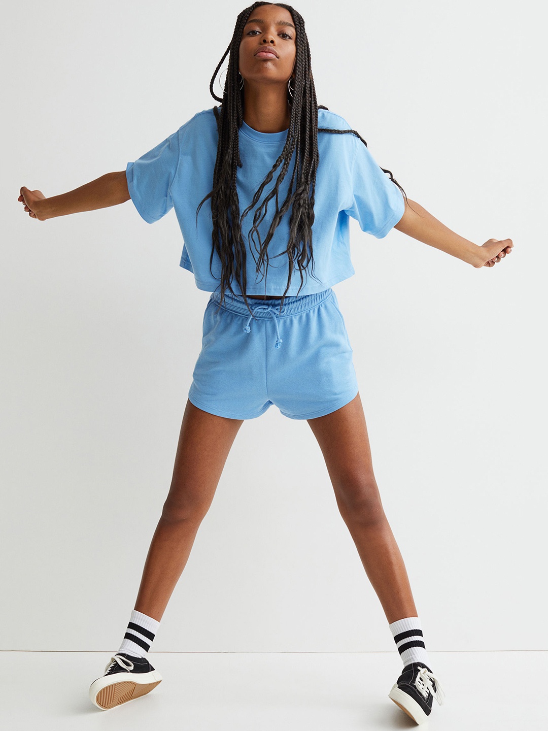 

H&M Woman Blue Sweatshirt shorts