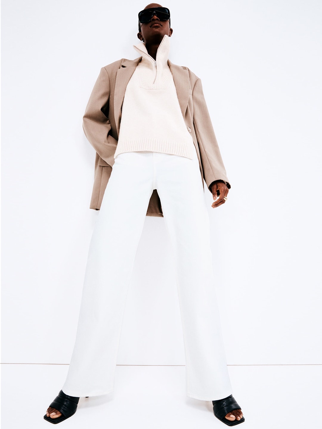 

H&M Women White Solid Clean Look Wide High Jeans