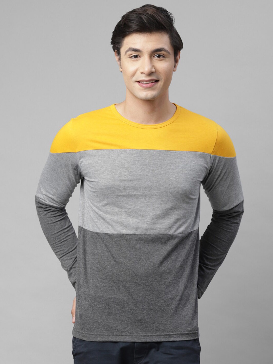 

Rigo Men Mustard Colourblocked Pure Cotton T-Shirt
