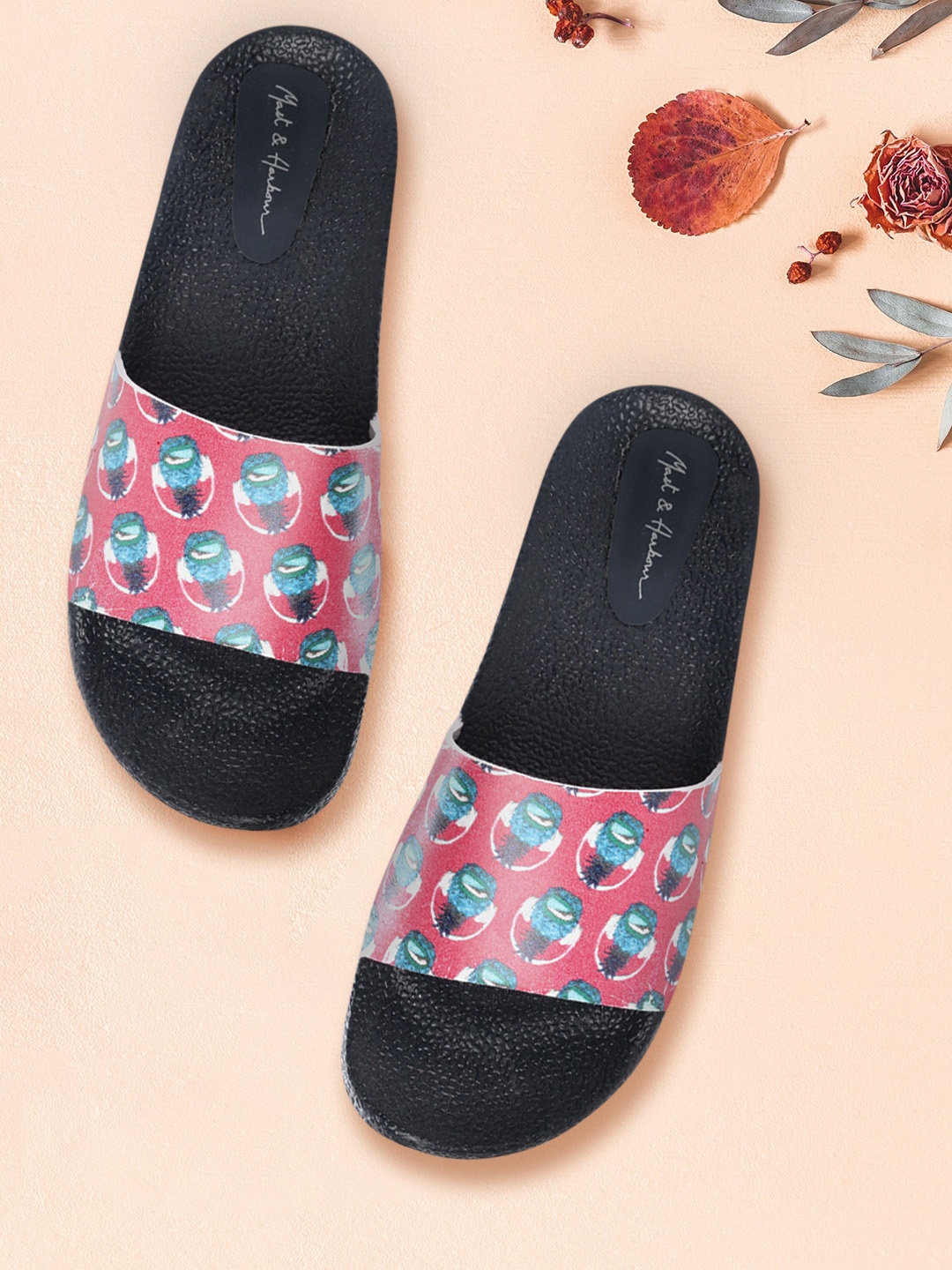 

Mast & Harbour Women Pink & Blue Printed Sliders