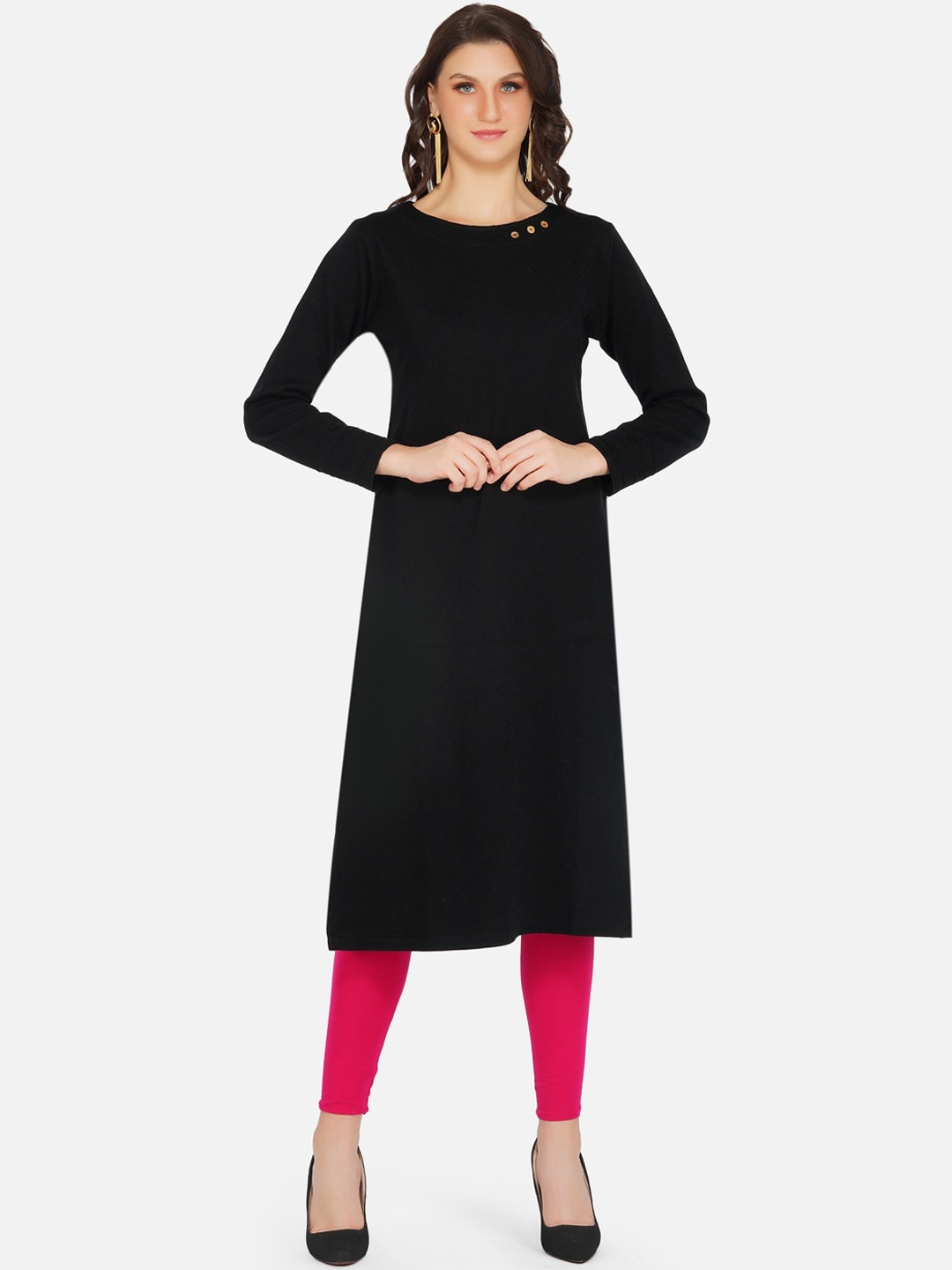

FABNEST Women Black Solid Straight Kurta