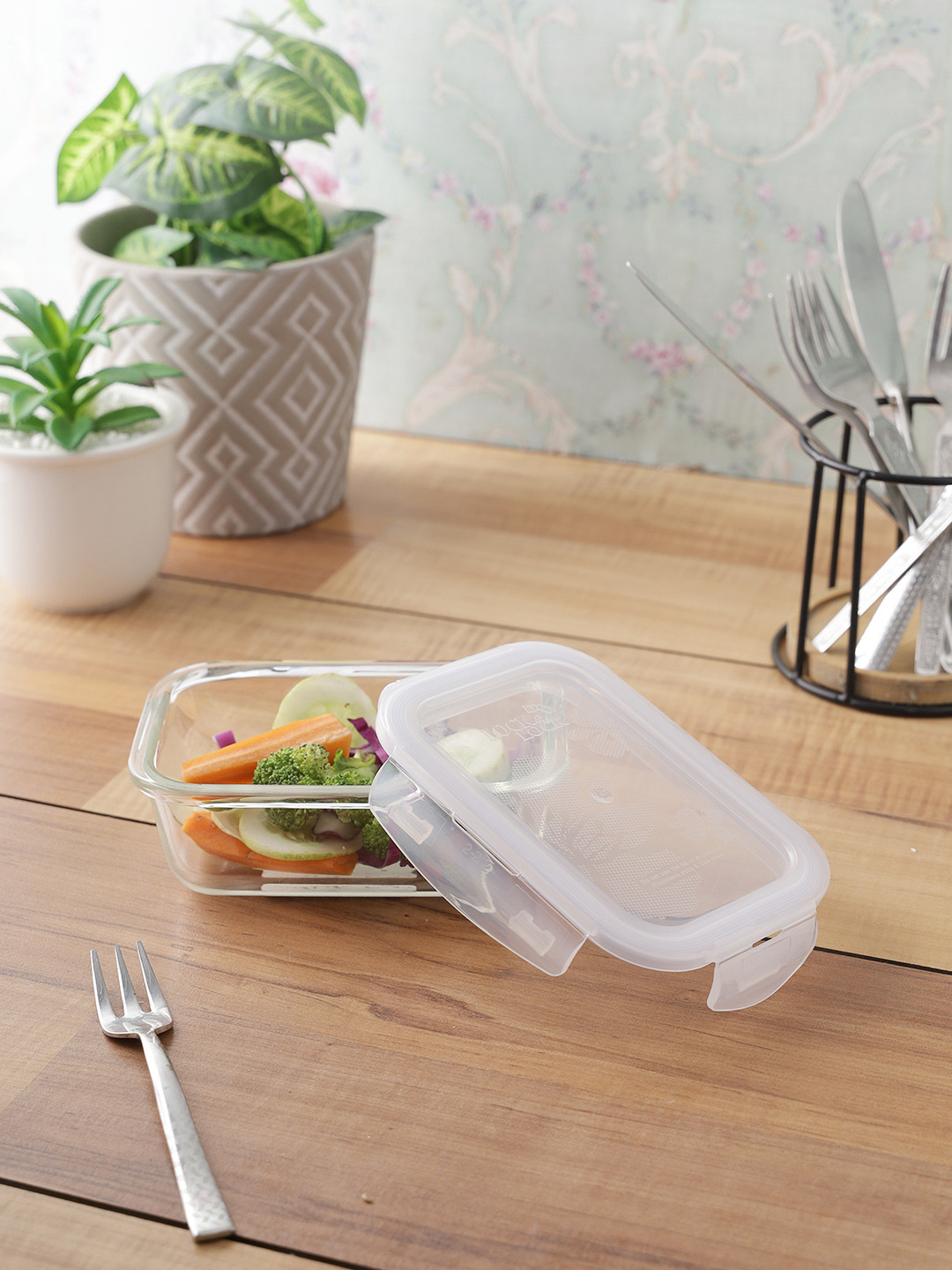 

Lock & Lock Transparent Airtight Food Storage Container 380 Ml