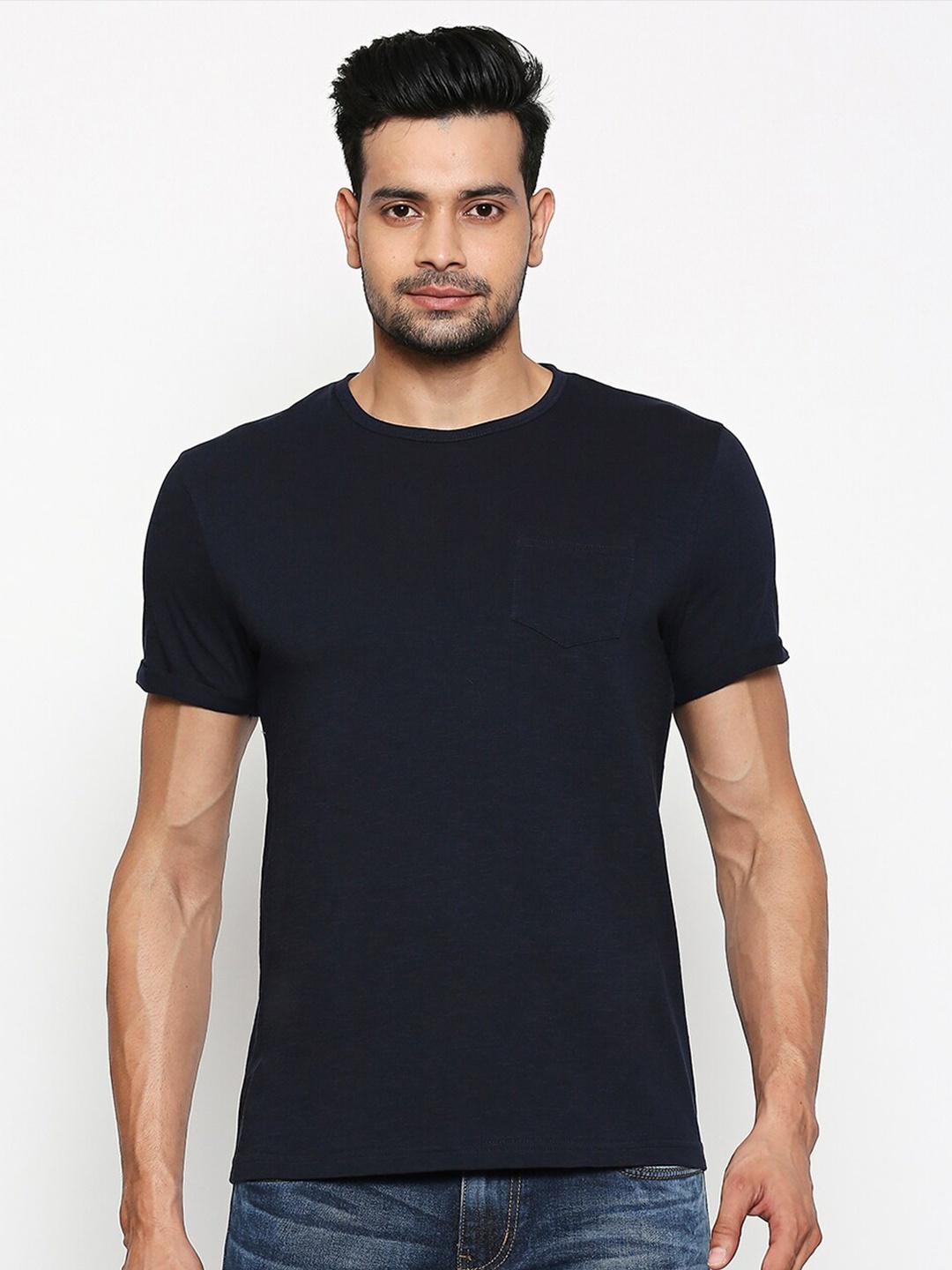 

People Men Navy Blue Solid Pockets T-shirt