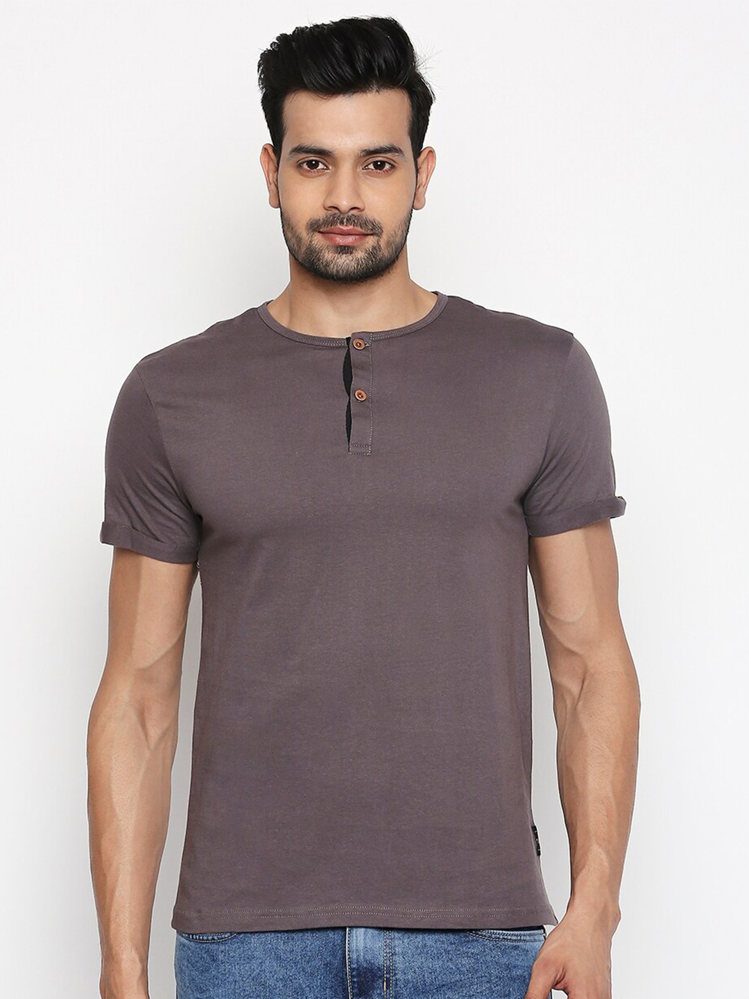 

People Men Grey Pure Cotton Solid Henley Neck Pure Cotton T-shirt