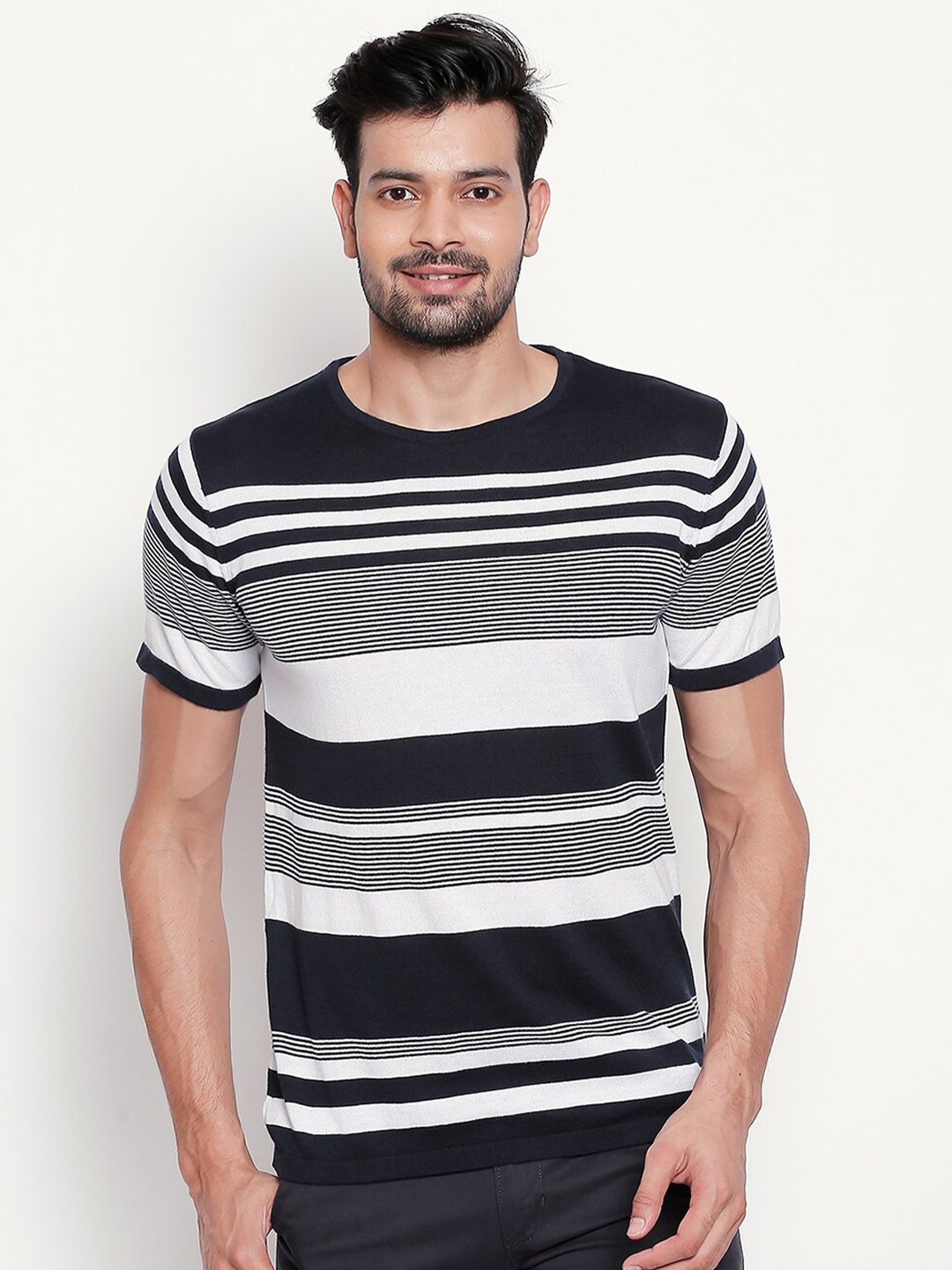 

BYFORD by Pantaloons Men Navy Blue White Striped Pure Cotton Slim Fit Pure Cotton T-shirt