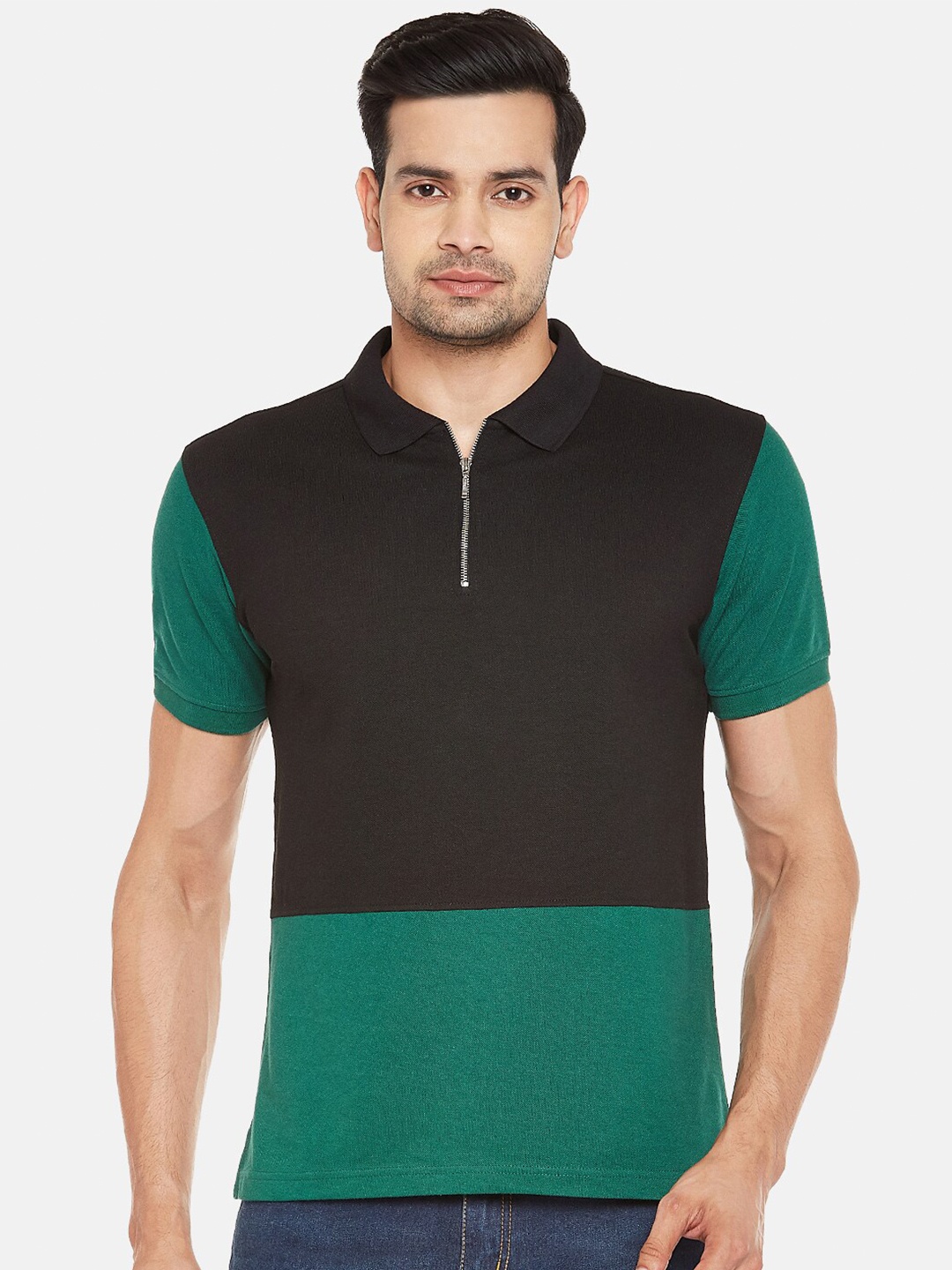 

People Men Black & Green Colourblocked Polo Collar T-shirt