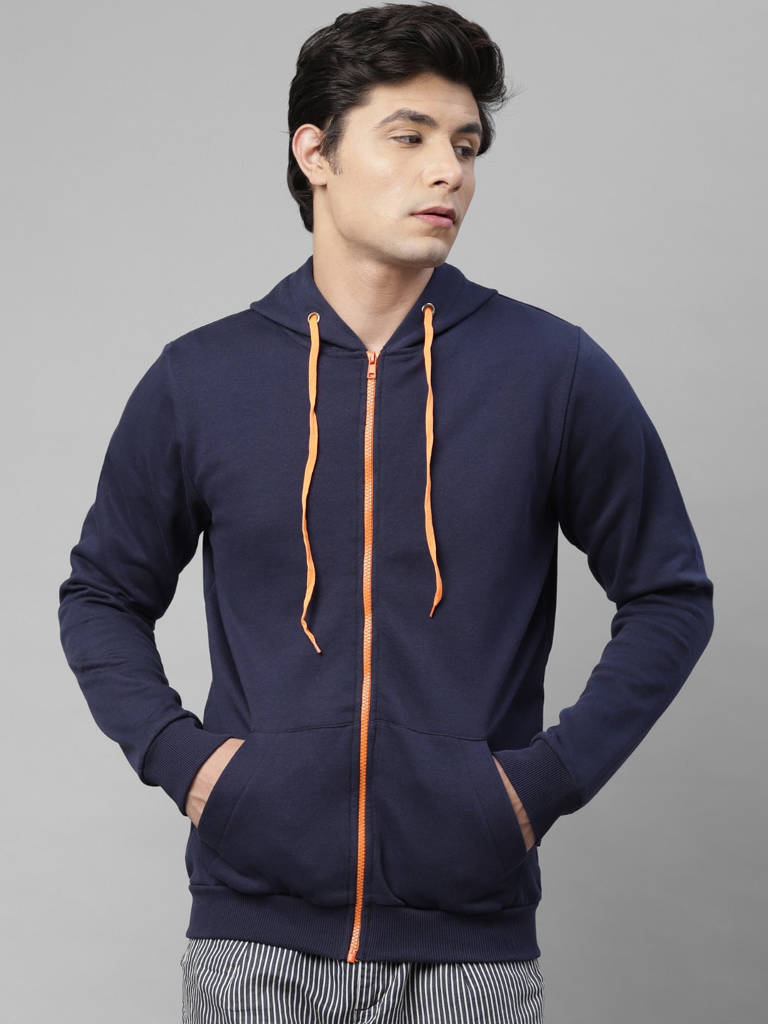 

Rigo Men Navy Blue Solid Hooded Sweatshirt
