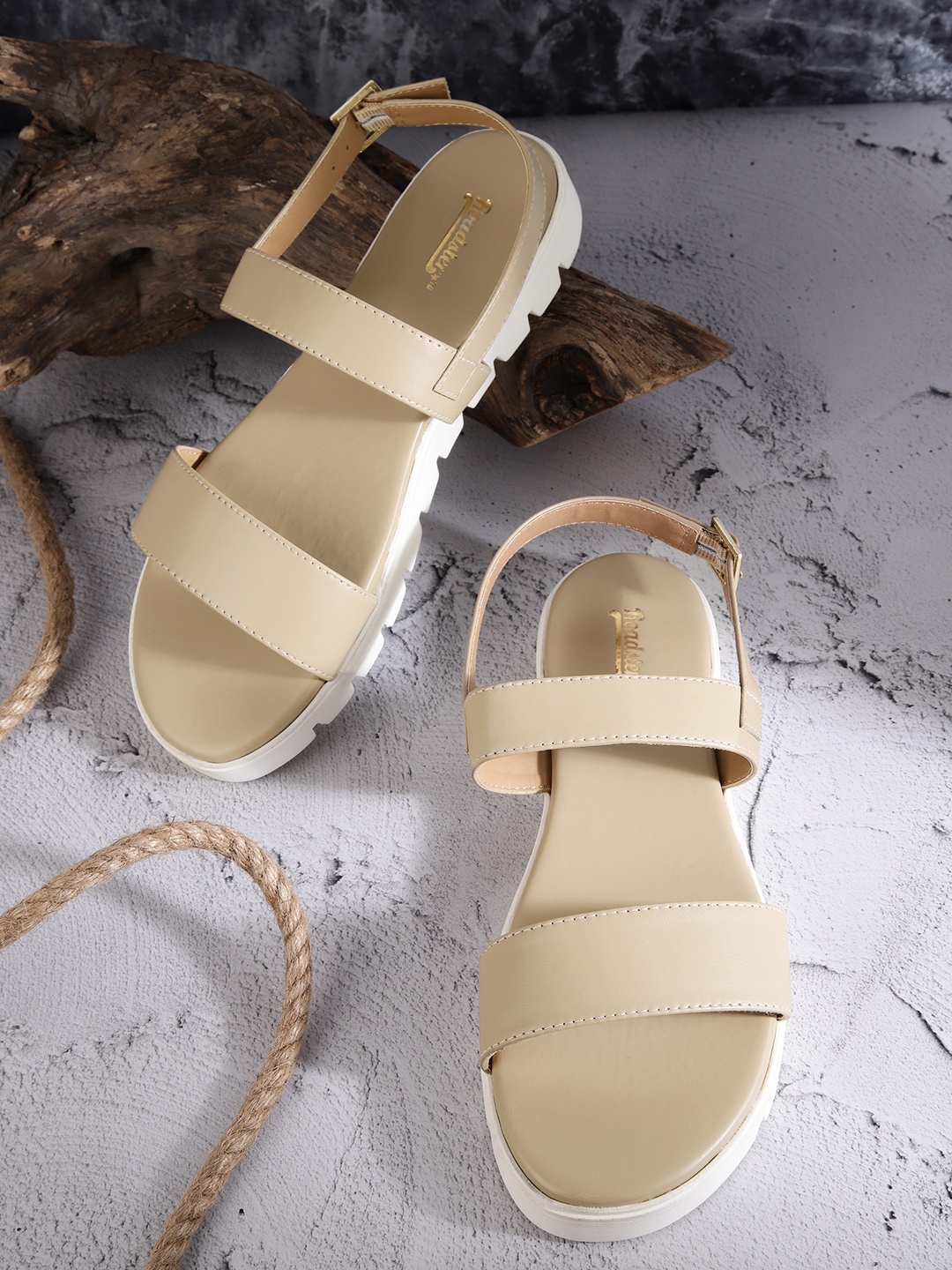 

Roadster Women Open Toe Flats, Beige