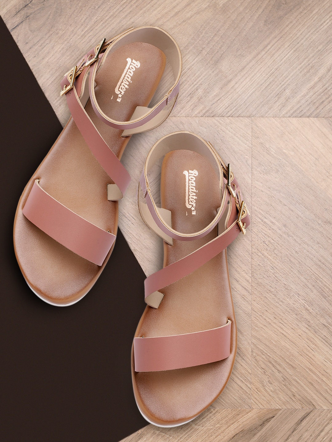 

Roadster Women Nude-Coloured Open Toe Flats