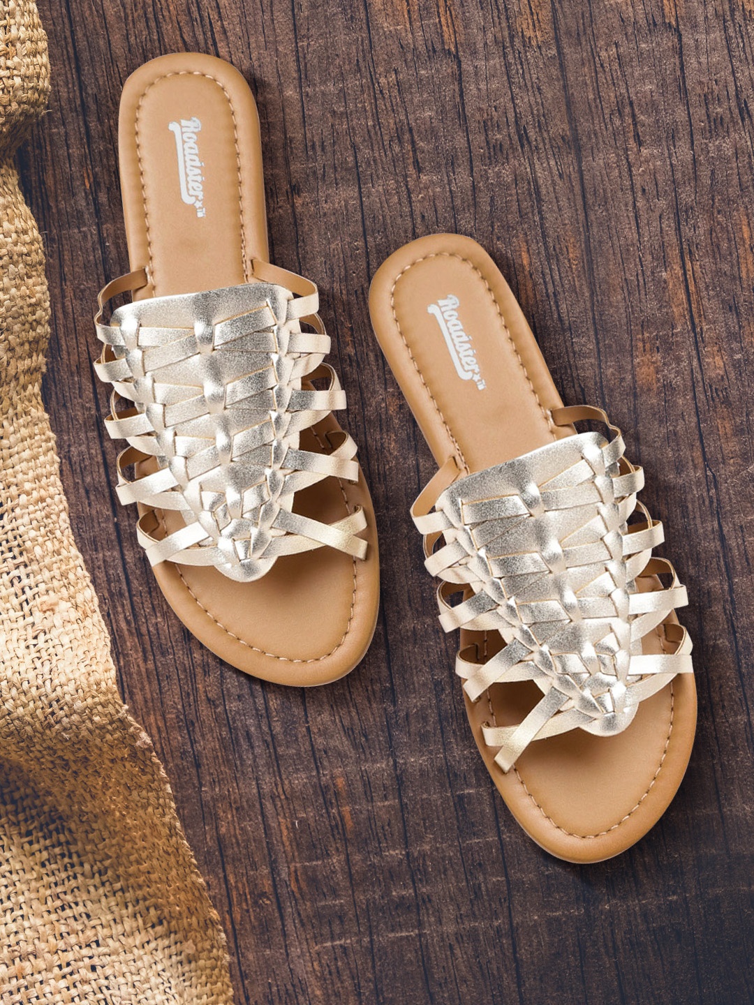 

The Roadster Lifestyle Co Women Gold-Toned Strappy Gladiators Flats
