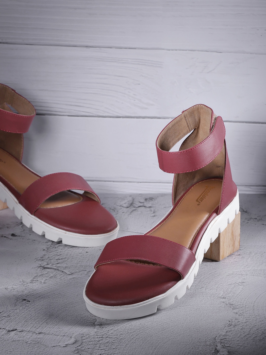 

Roadster Women Maroon Solid Mid-Top Open Toe Flats