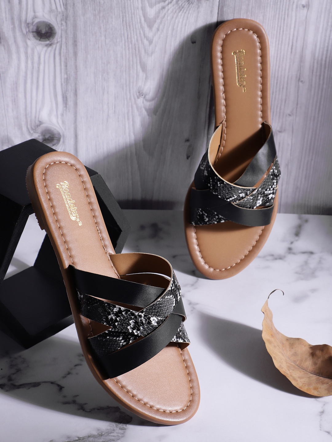 

The Roadster Lifestyle Co Women Black & Charcoal Grey Snakeskin Print Open Toe Flats