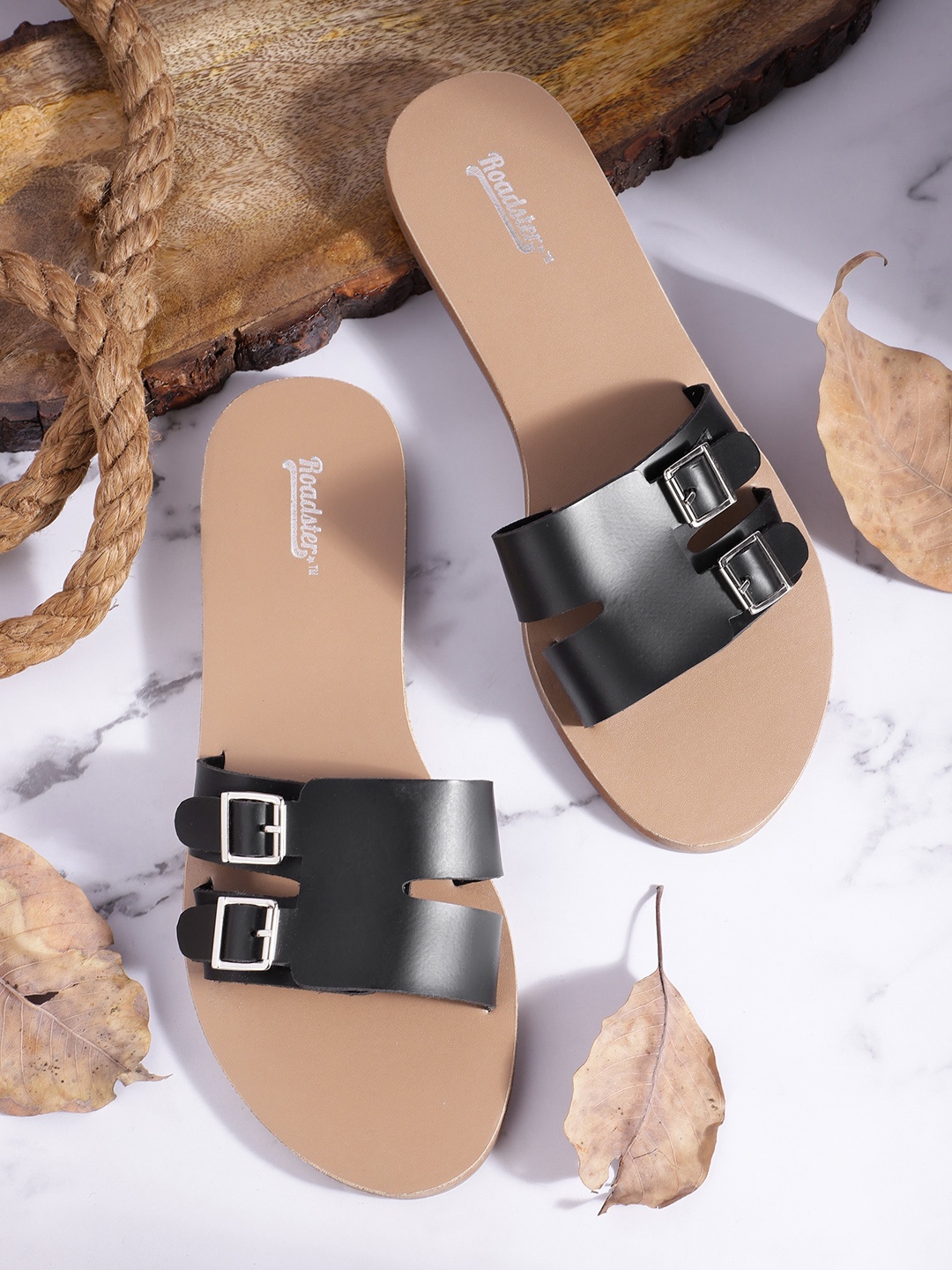 

The Roadster Lifestyle Co Women Black Solid Open-Toe Flats with Buckles