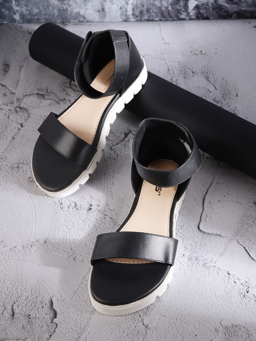 

Roadster Women Black Solid Open Toe Flats