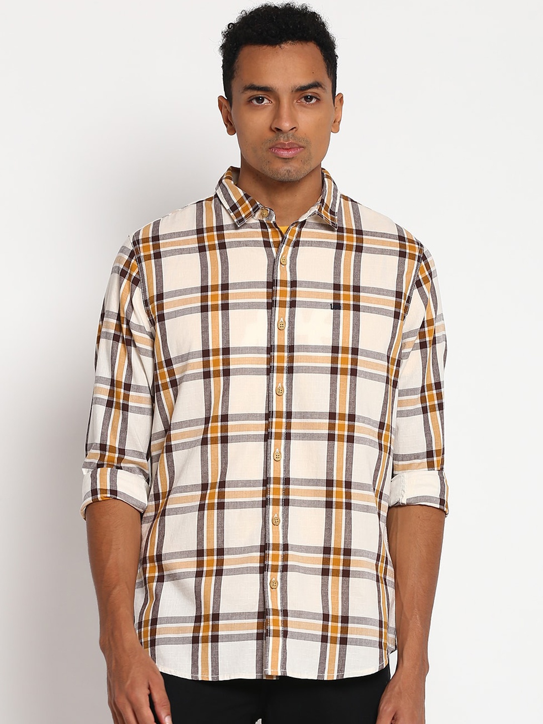 

Lee Men Beige Slim Fit Tartan Checks Opaque Checked Casual Shirt