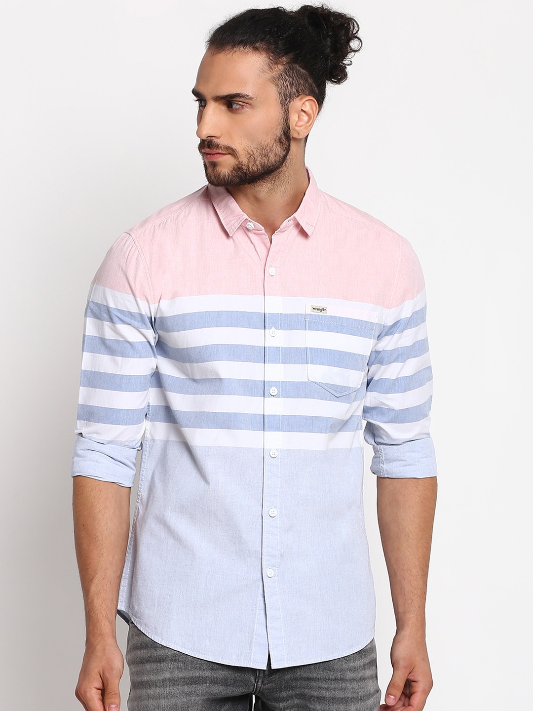 

Wrangler Men Blue Horizontal Stripes Opaque Striped Casual Shirt