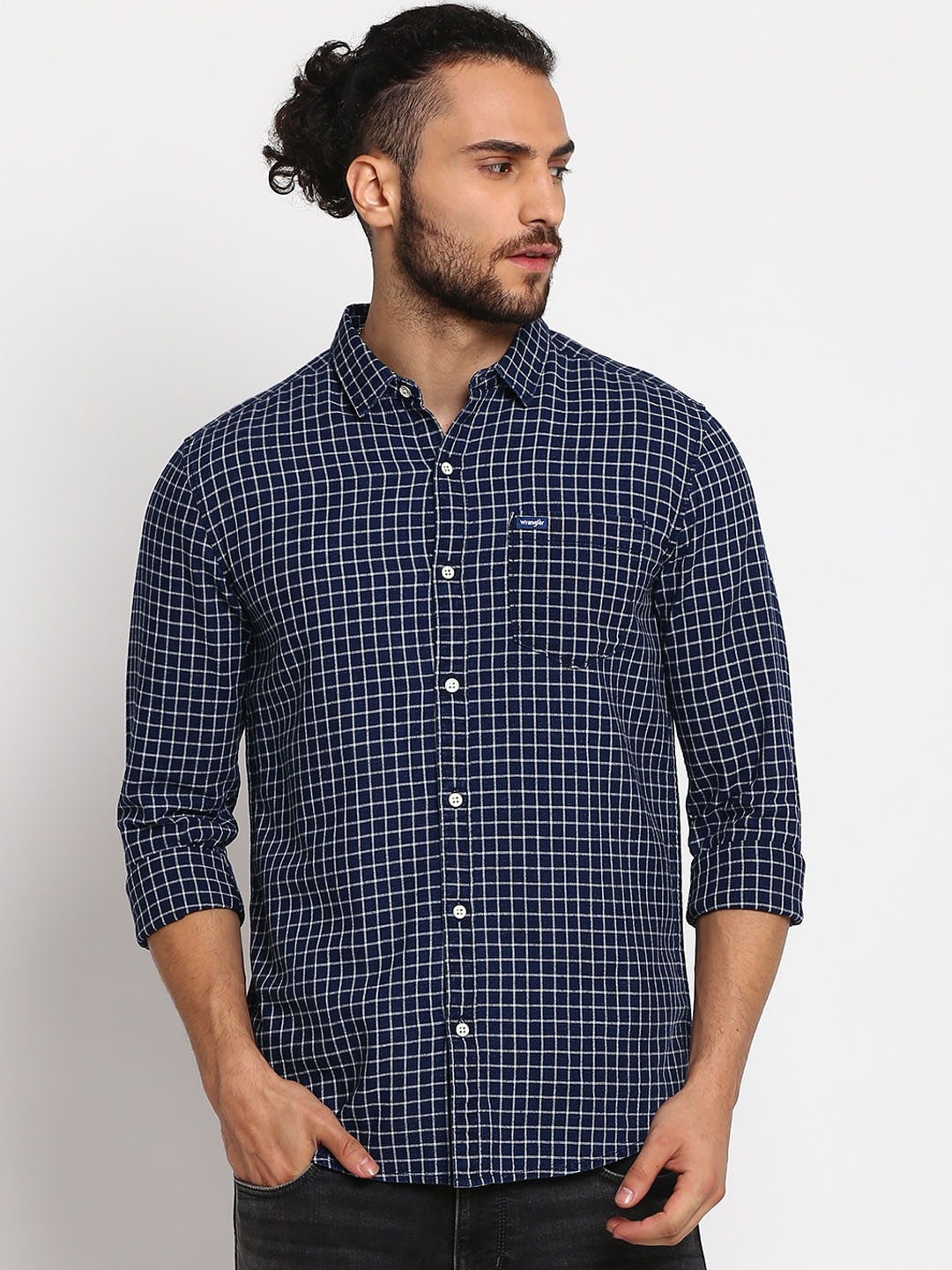 

Wrangler Men Navy Blue & White Slim Fit Micro Checks Opaque Cotton Casual Shirt