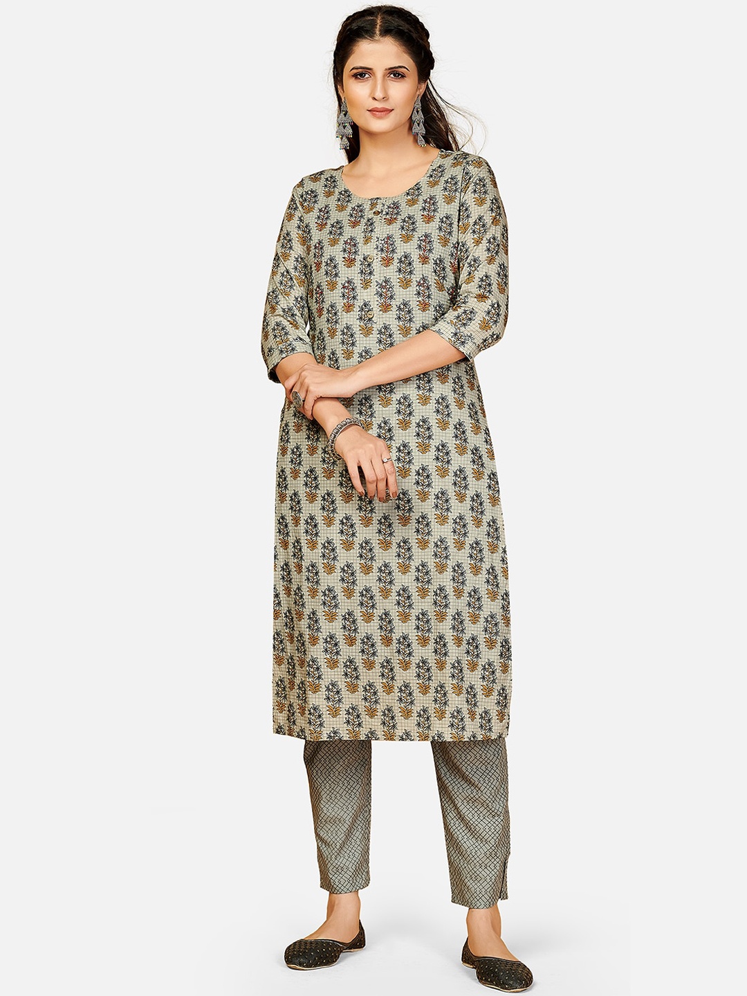 

Vbuyz Women Grey Floral Printed Regular Pure Cotton Kurta with Trousers