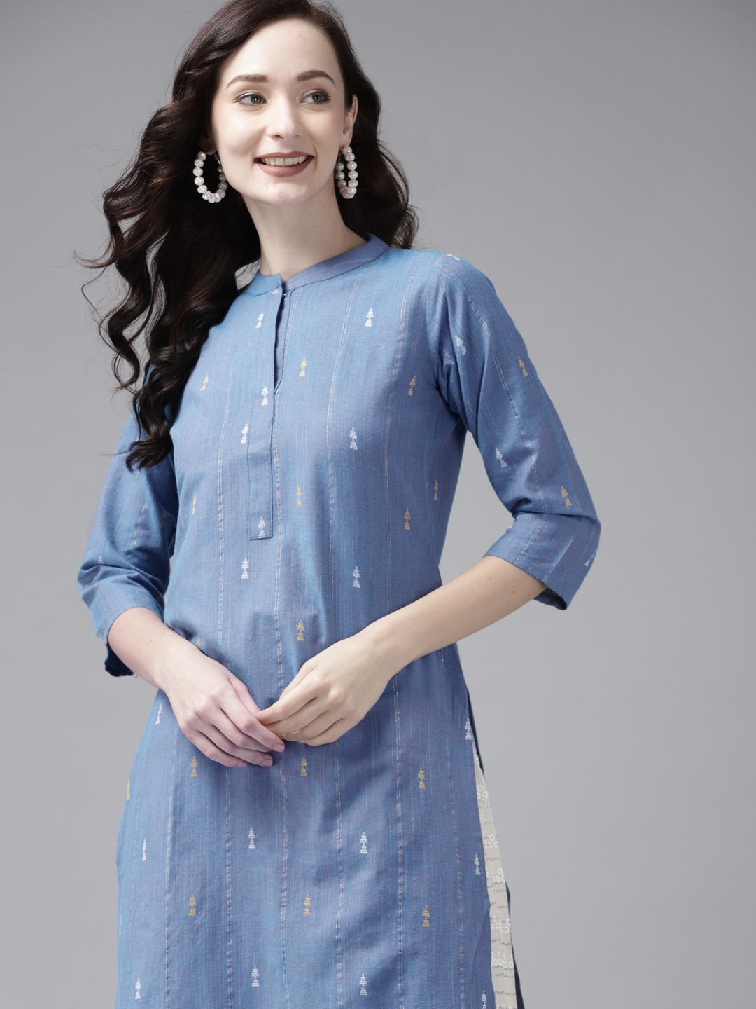 

Indo Era Women Blue Solid Straight Kurta