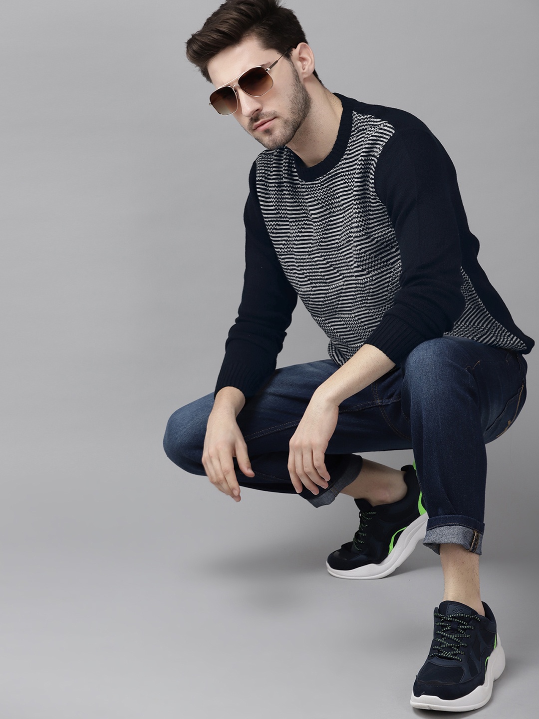 

The Roadster Lifestyle Co Men Navy Blue & Grey Jacquard Colourblocked Pullover