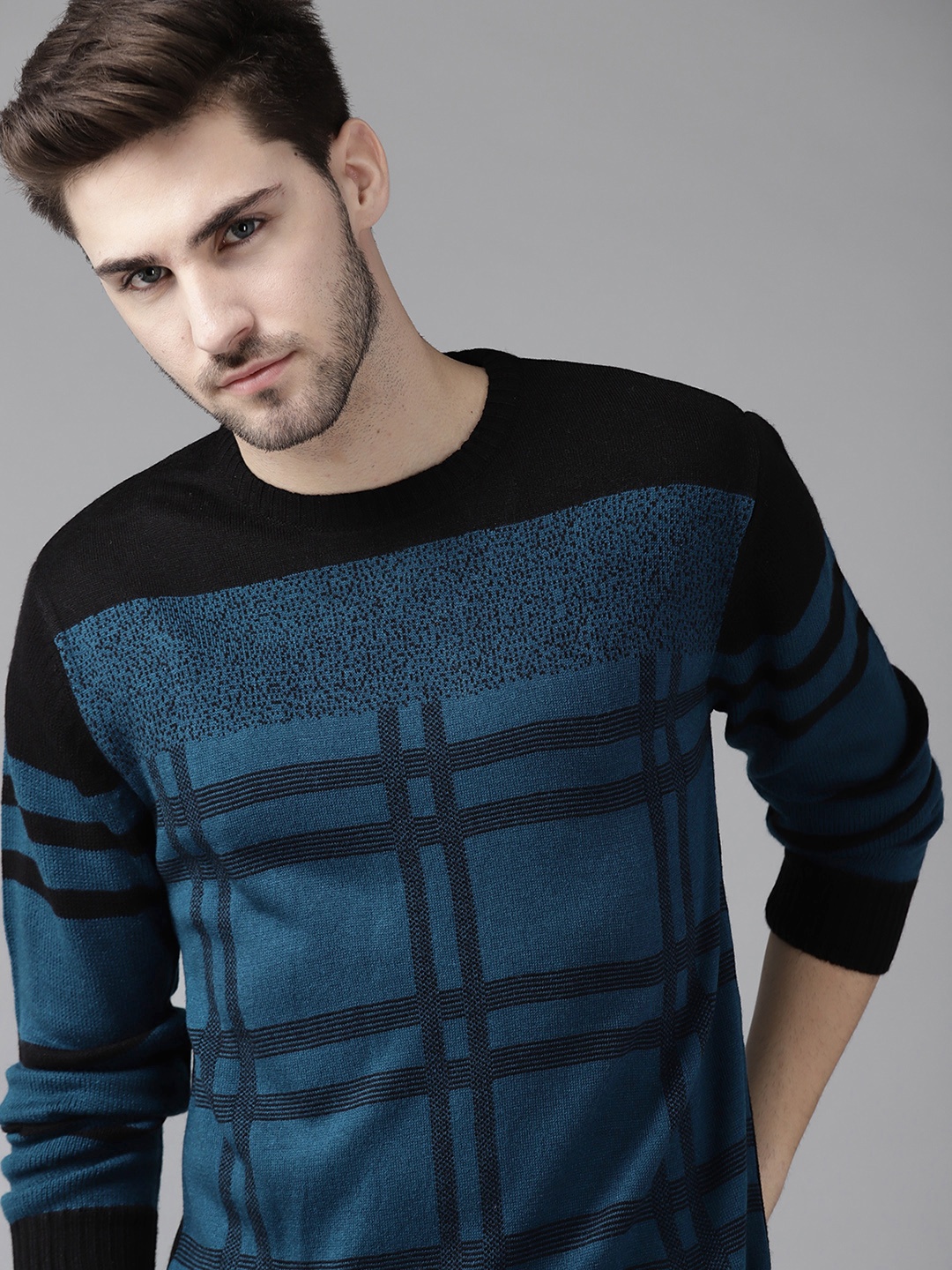 

The Roadster Lifestyle Co Men Black & Teal Blue Jacquard Checked Pullover