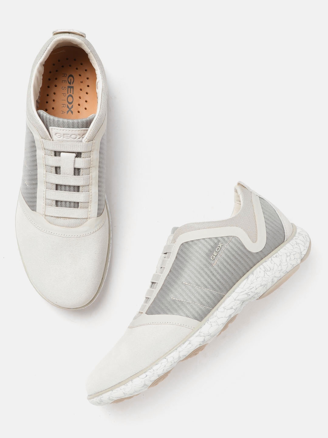 

Geox Men Off White & Grey Colourblocked Sneakers