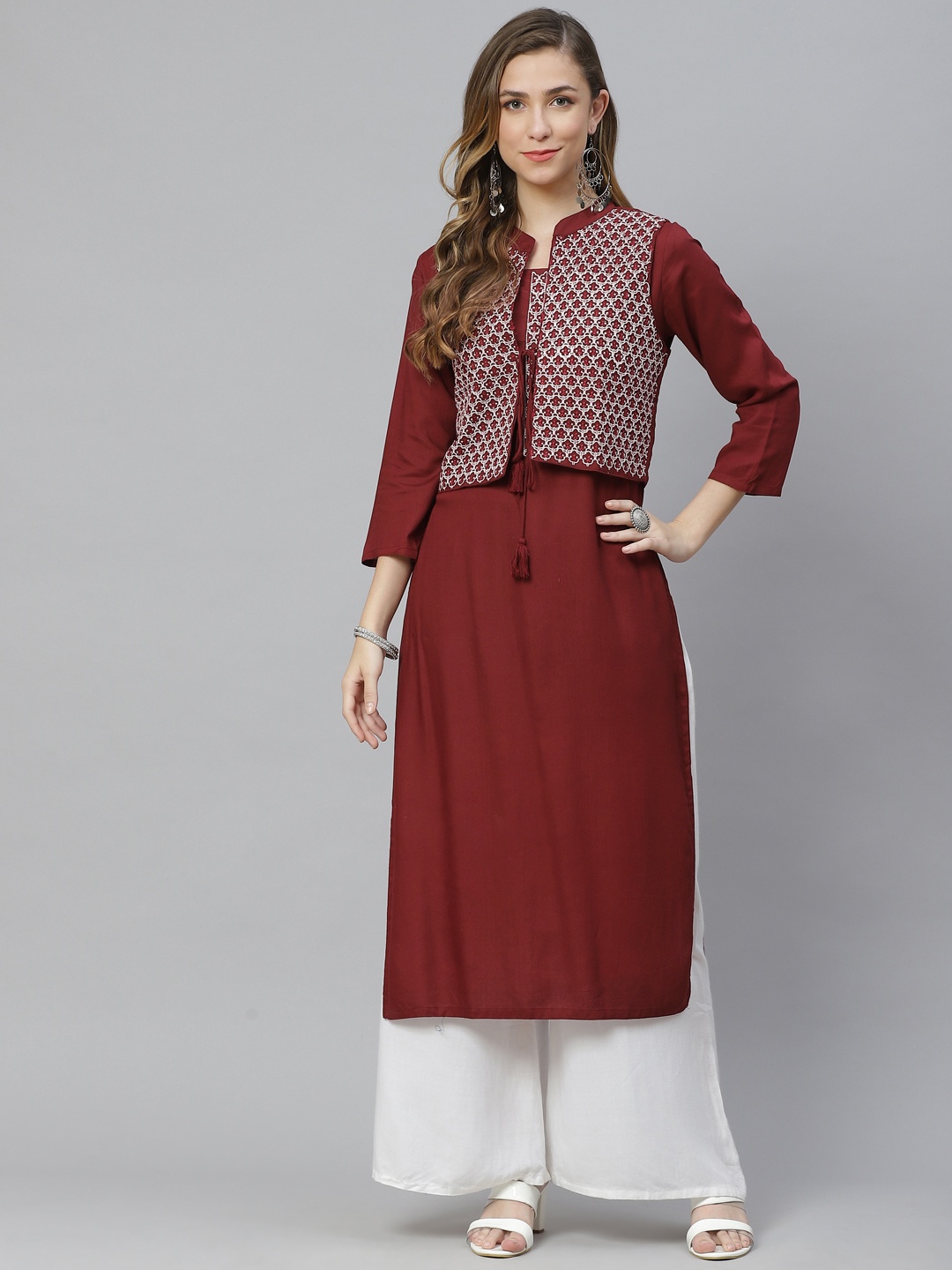 

aayusika Women Maroon & White Embroidered Thread Work Kurta With Jacket
