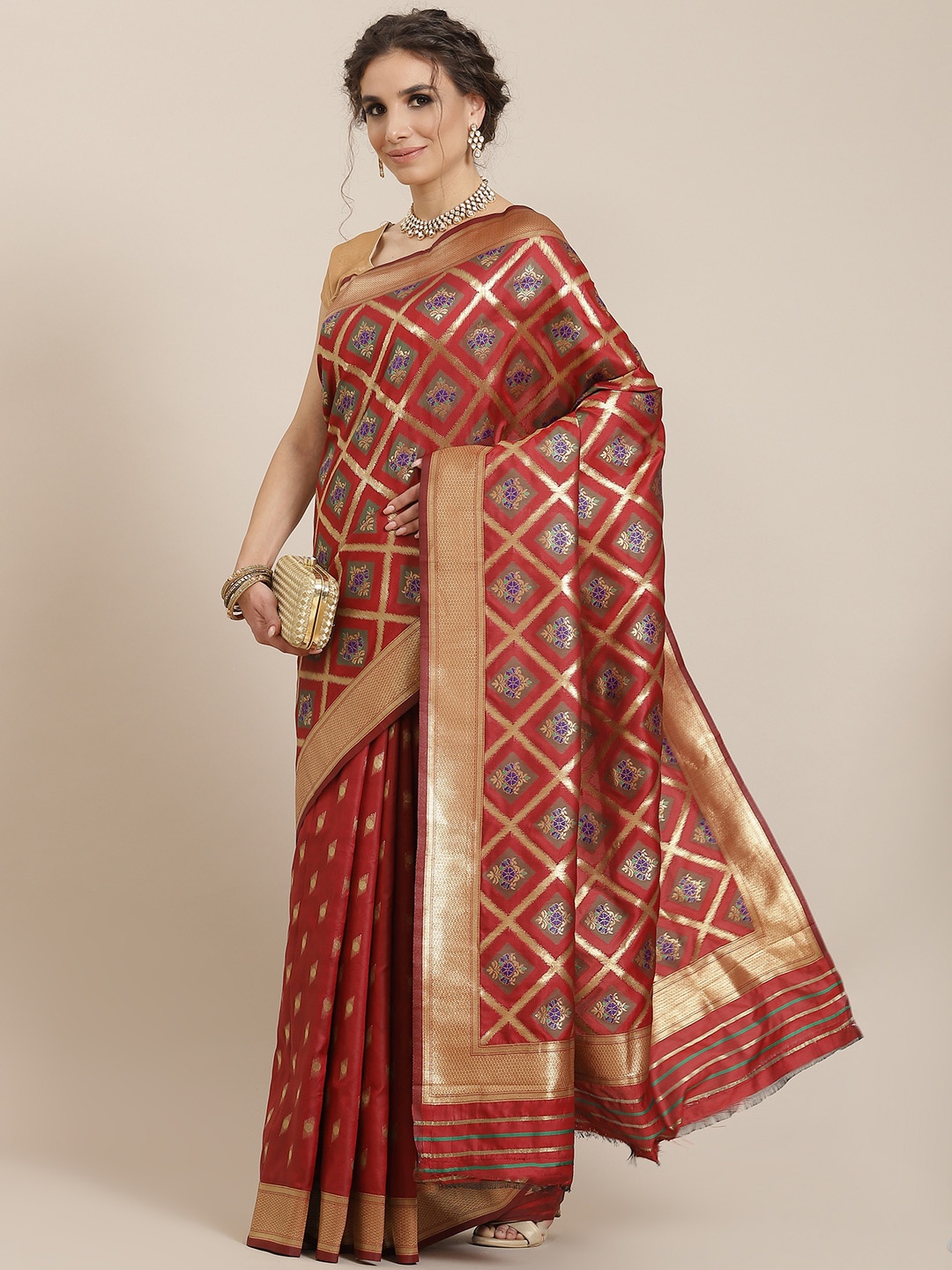 

SHARAA ETHNICA Red Woven Design Zari Silk Blend Kanjeevaram Saree