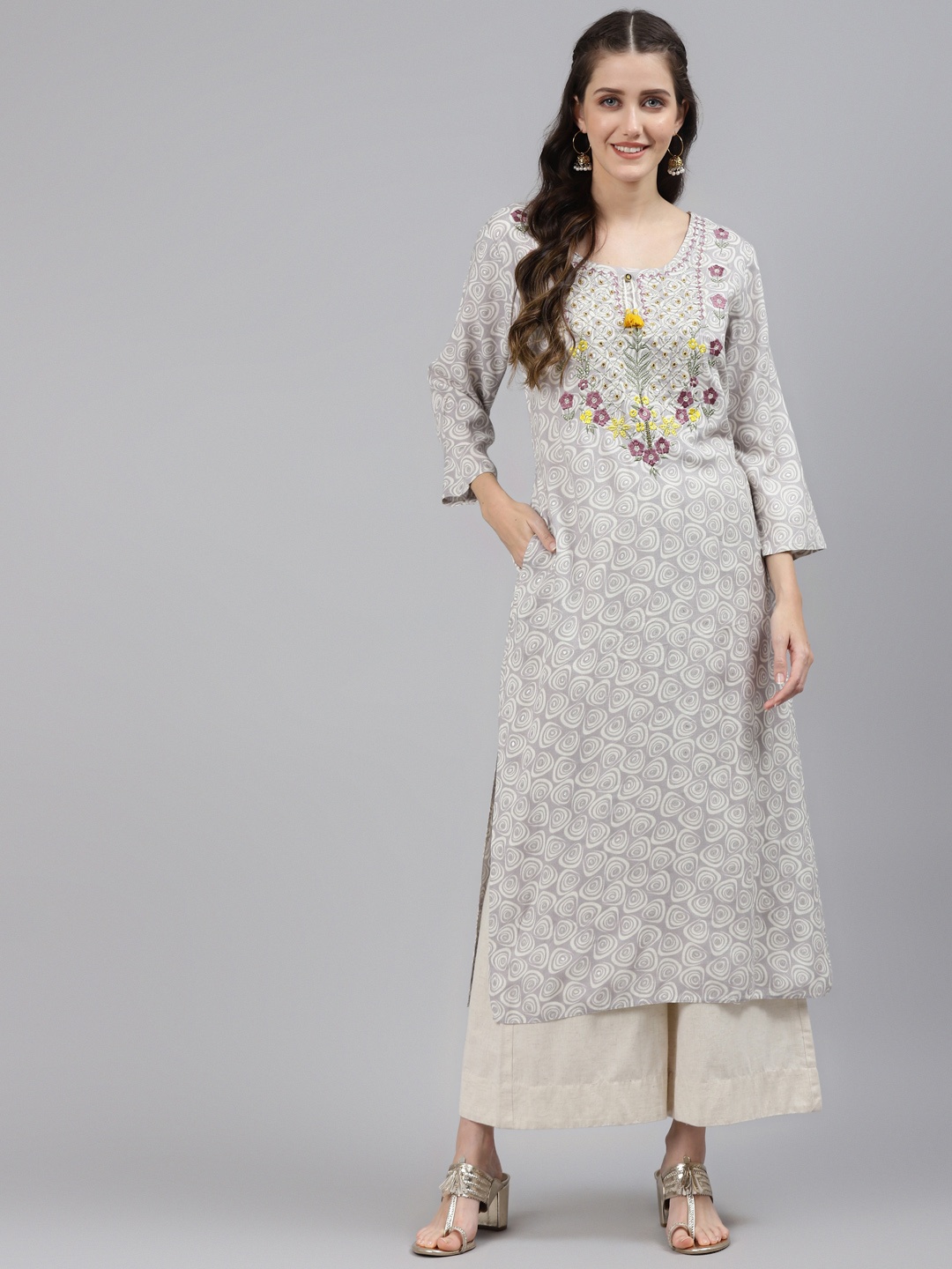 

Readiprint Fashions Women Grey & Off White Ethnic Motifs Embroidered Kurta