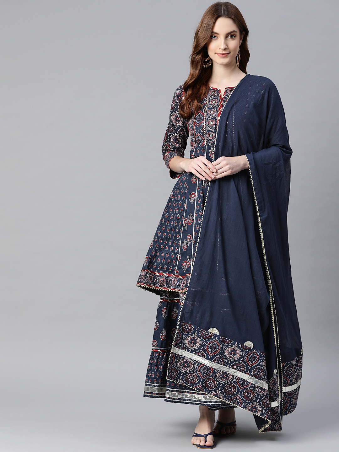 

Divena Women Navy Blue Ethnic Motifs Printed Gotta Patti Cotton Kurti Set & Dupatta